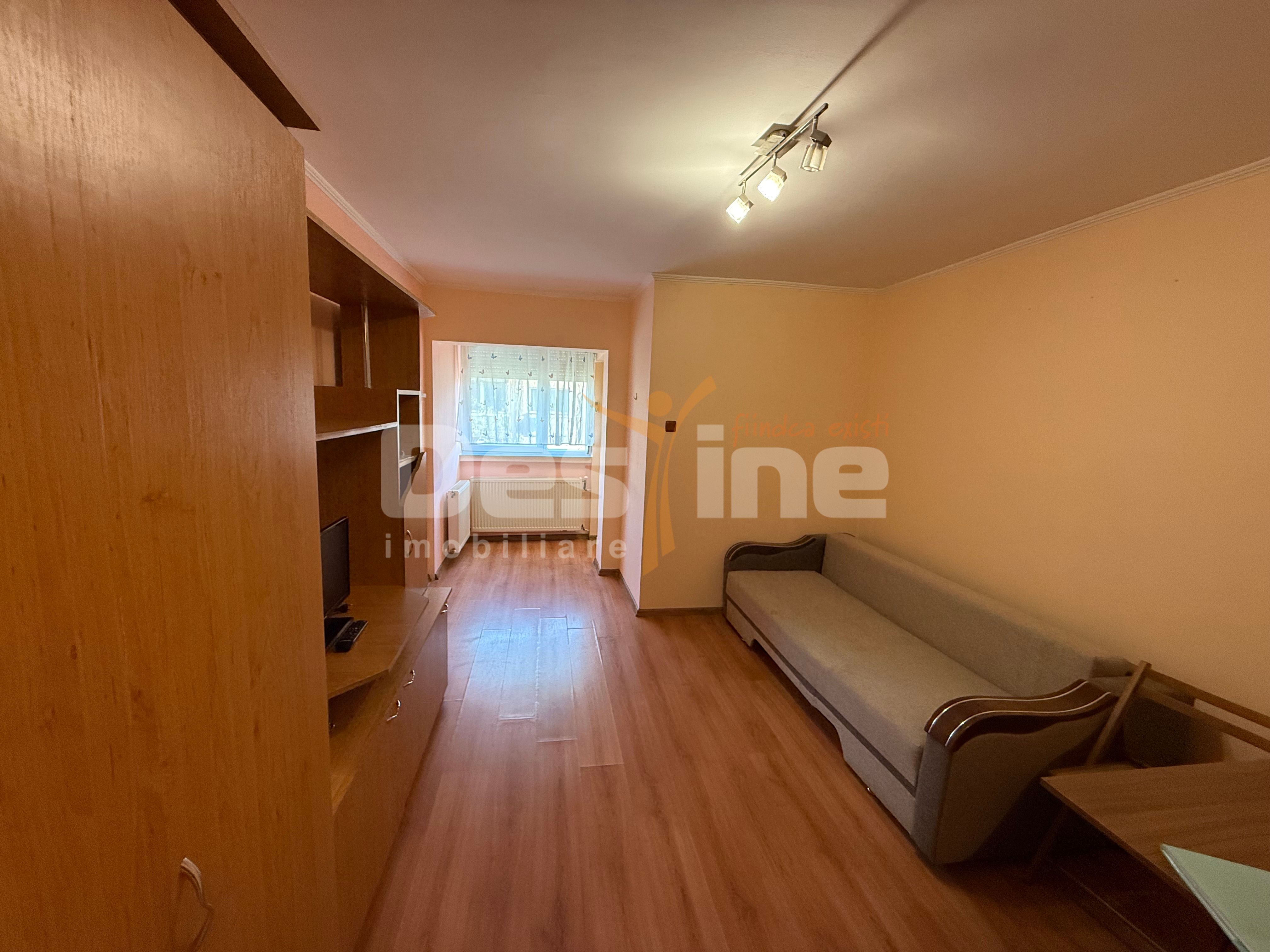 Garsoniera, etaj 4, zona Ioşia- Alexandru Cazaban — fotografia 6