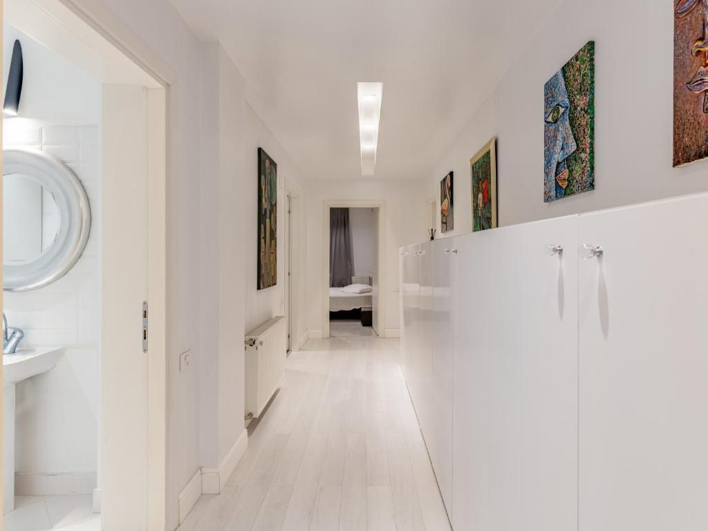 Prima linie | 5 camere | Vis-a-vis Herastrau | Pretabil rezidential & ambasada — fotografia 10