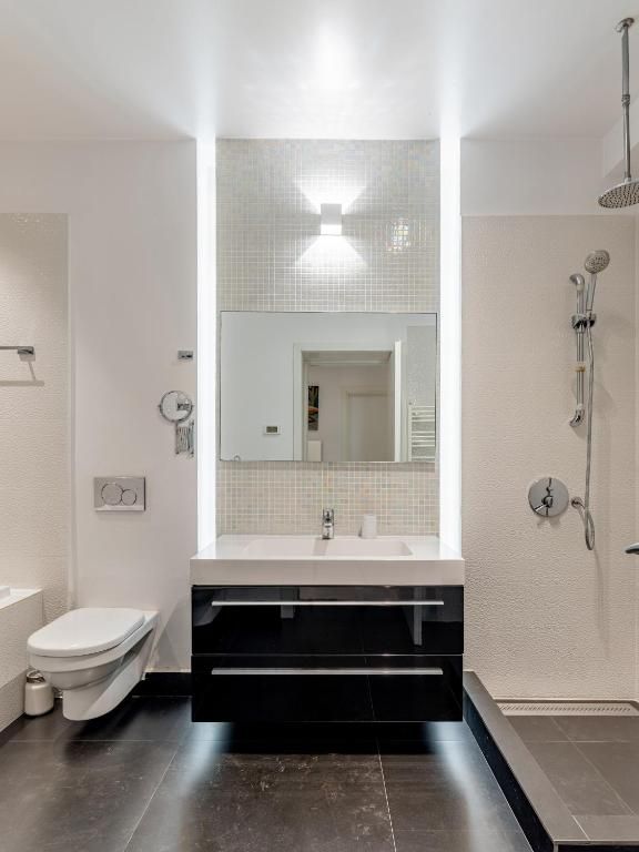 Prima linie | 5 camere | Vis-a-vis Herastrau | Pretabil rezidential & ambasada — fotografia 17