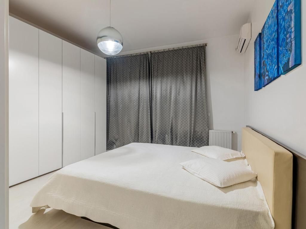 Prima linie | 5 camere | Vis-a-vis Herastrau | Pretabil rezidential & ambasada — fotografia 18
