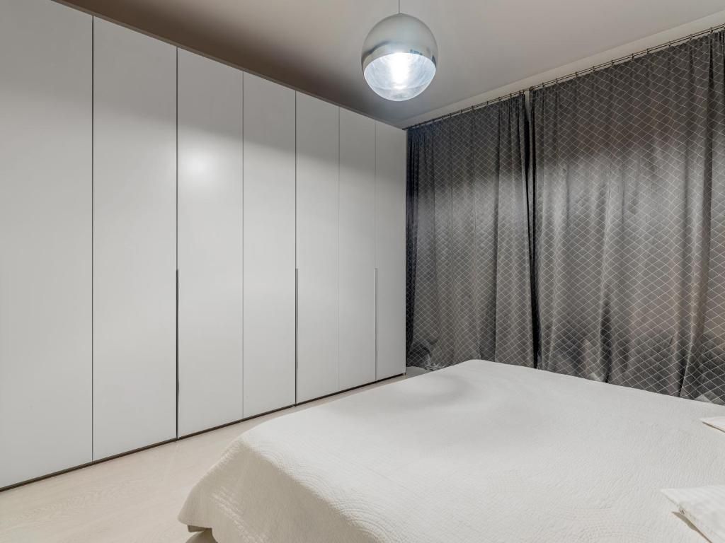Prima linie | 5 camere | Vis-a-vis Herastrau | Pretabil rezidential & ambasada — fotografia 19