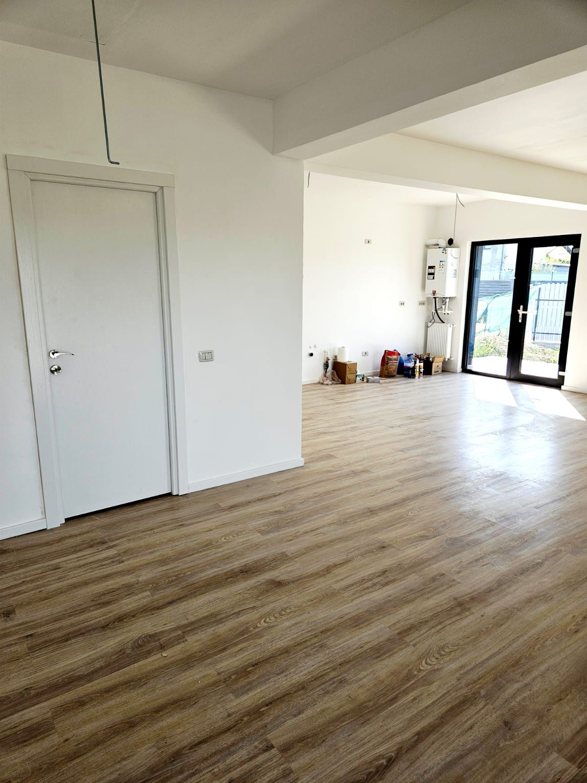 Casă VIȘAN, 3 camere decomandat 74 mp utili, teren 430 mp + parcare — fotografia 5