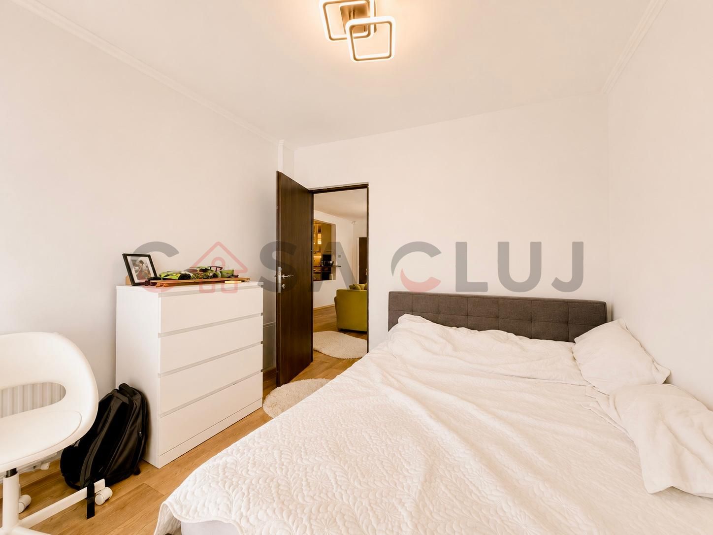 4 camere + dressing, la cheie, parcare, bloc nou, Între Lacuri — fotografia 6