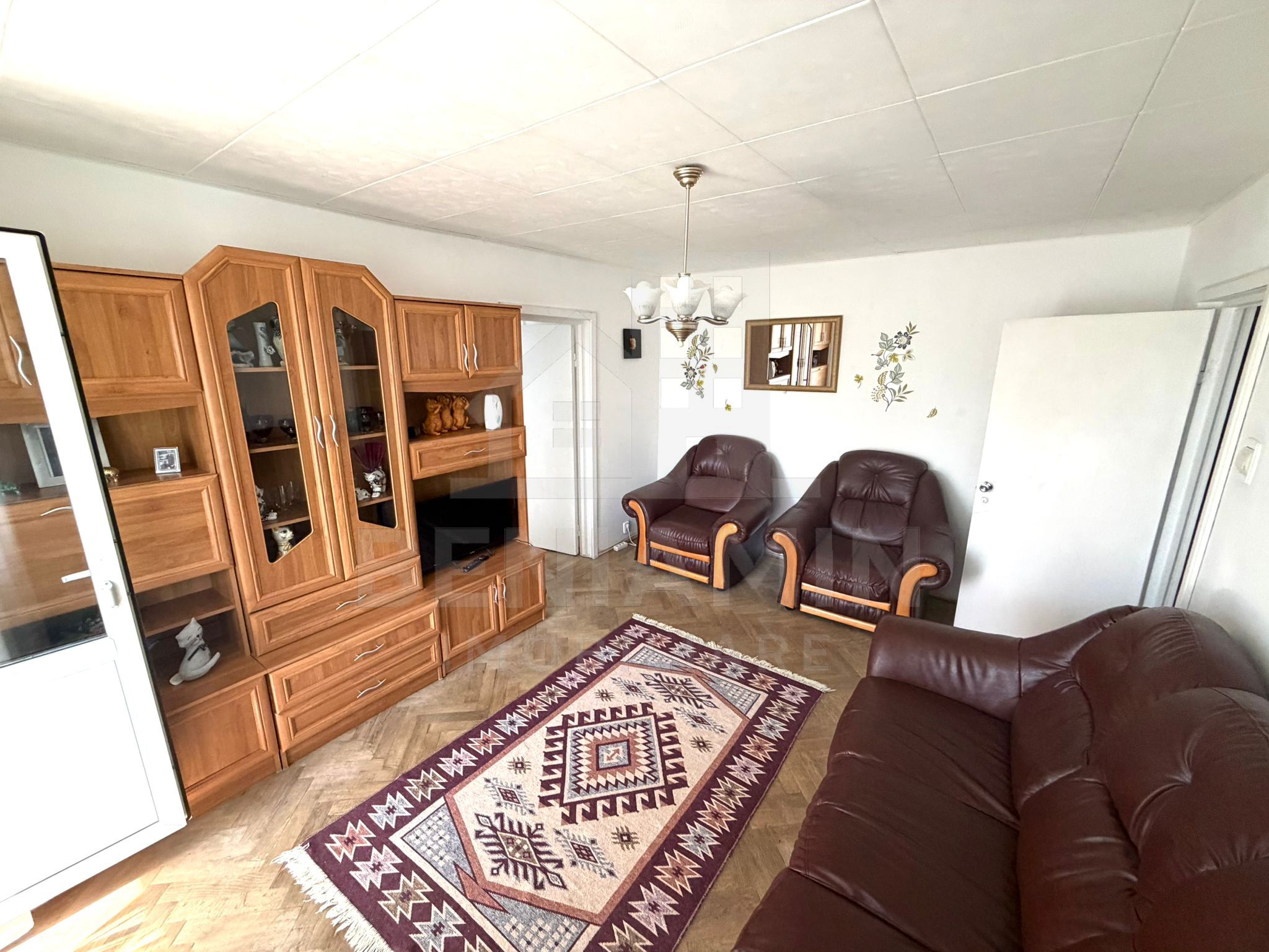 2 camere semidecomandat Brazda lui Novac - Pedagogic -teava -52mp — fotografia 3