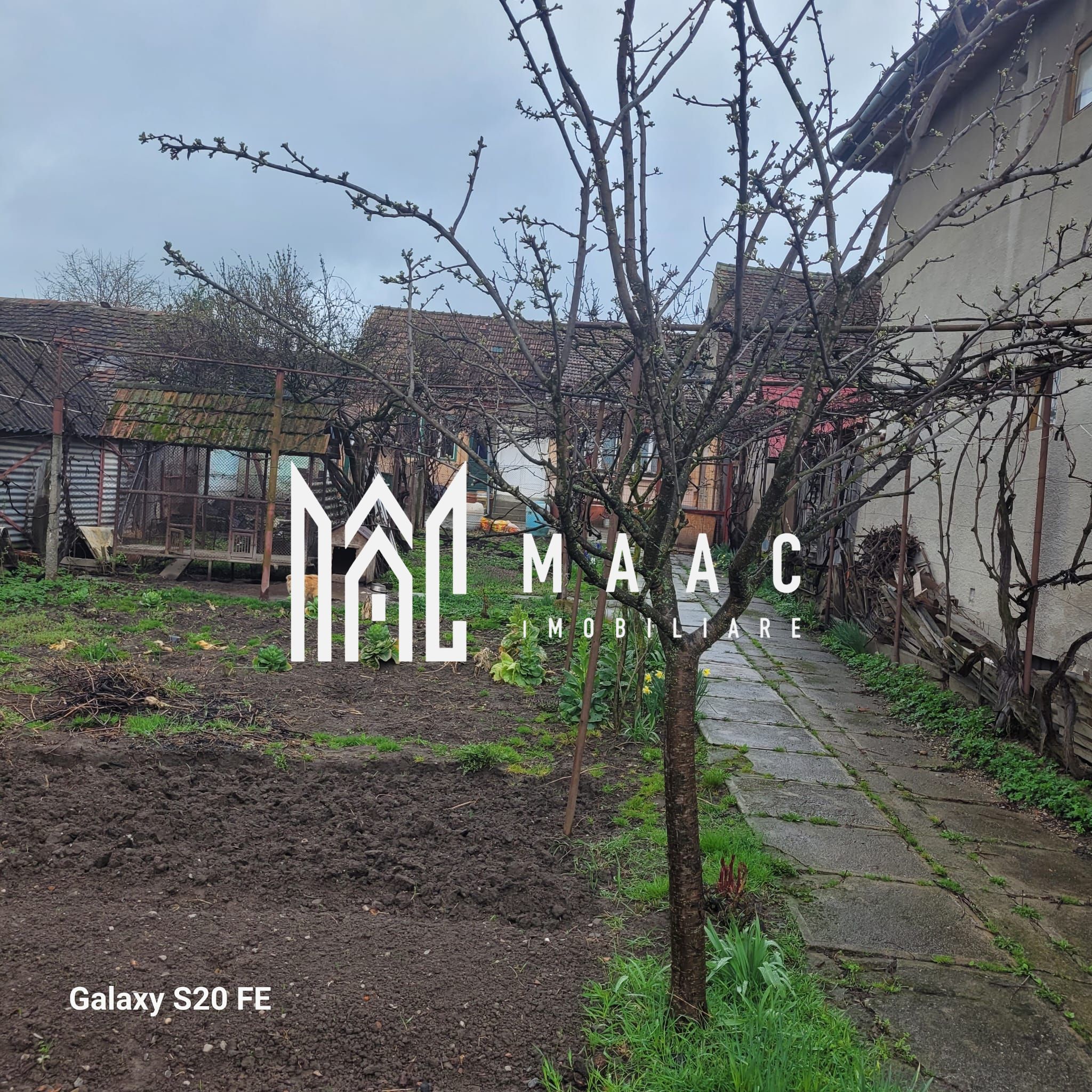 Cisnadie I Central I Casa de renovat I 500 mp teren — fotografia 5