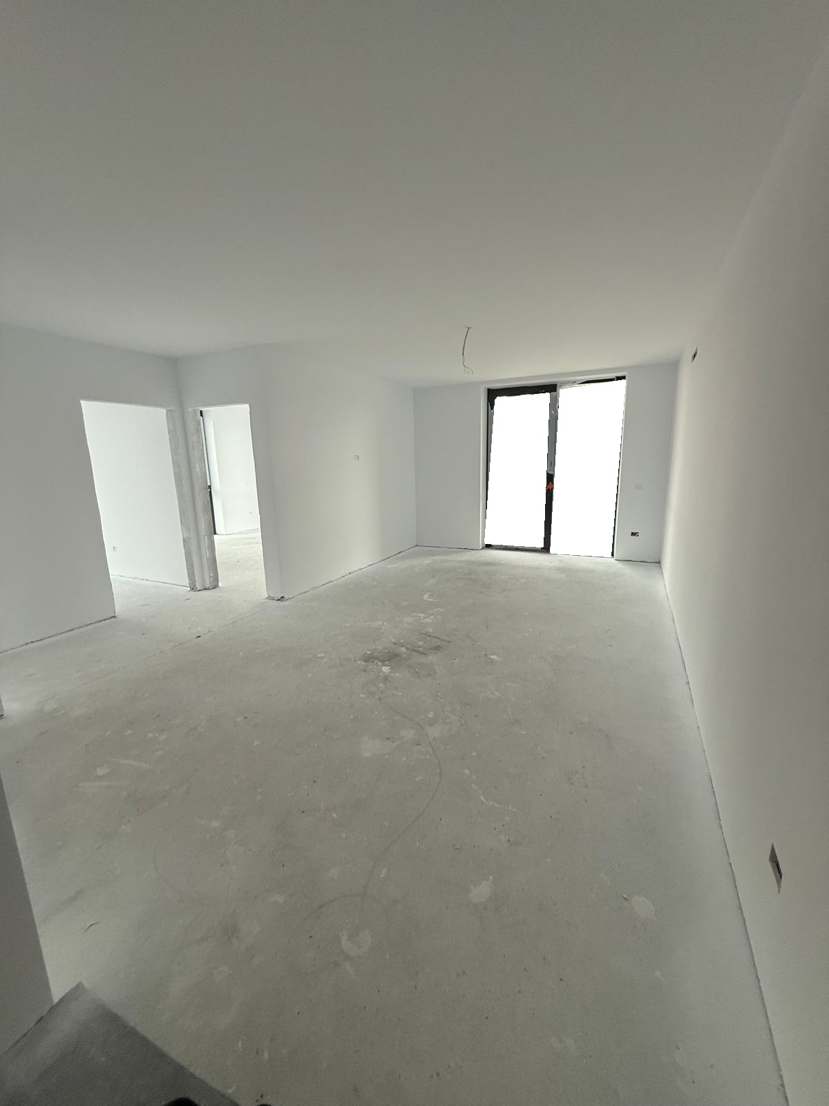 Apartament 3 camere, Zona Metro