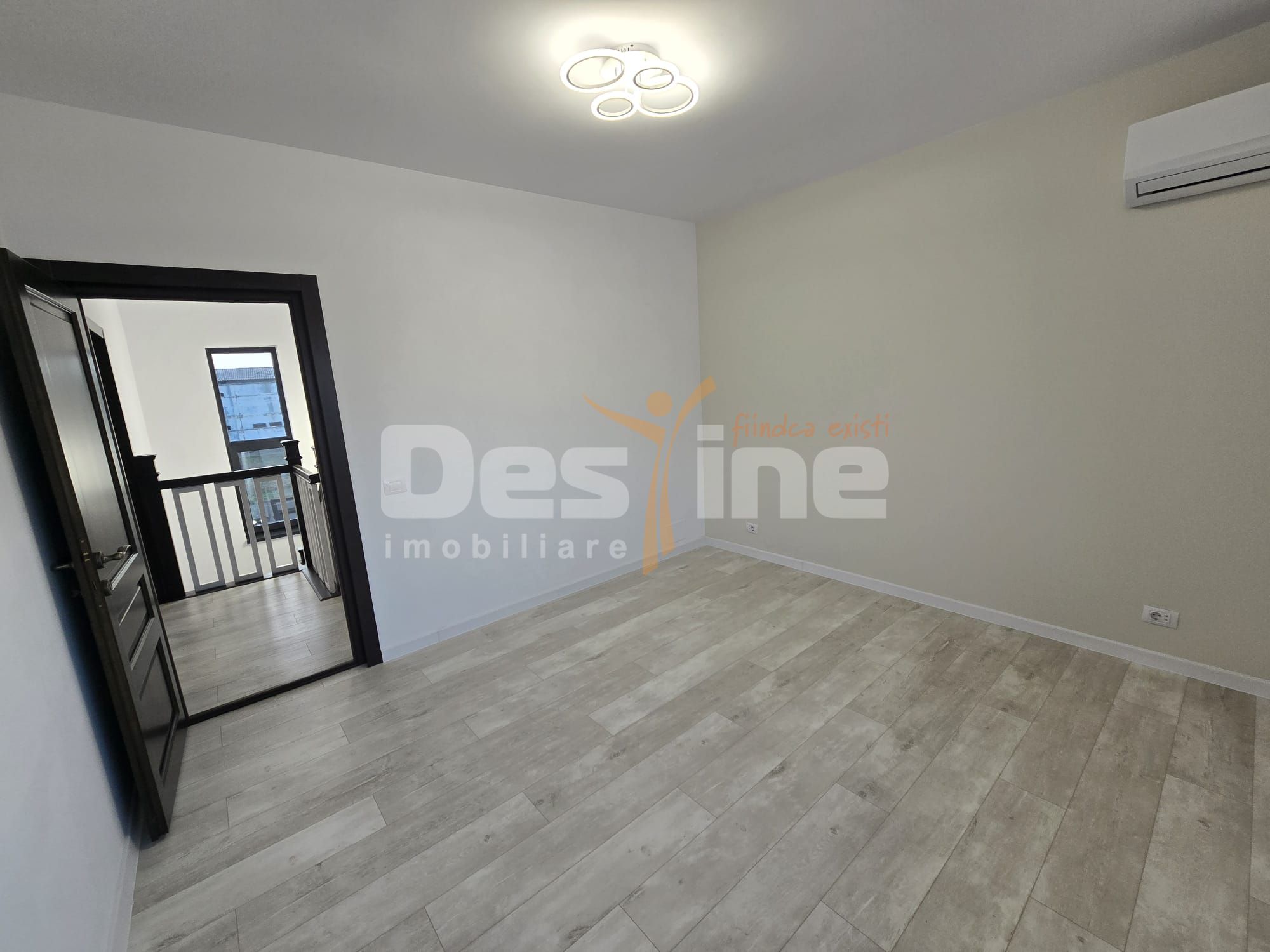 Vilă 4 camere la cheie | Copou - Breazu — fotografia 3