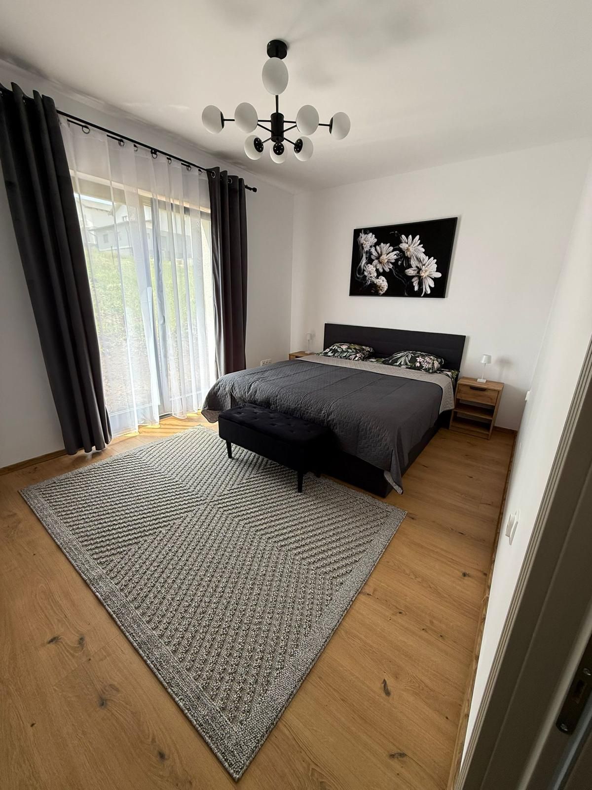 Casa 4 camere,2bai, 700 mp teren,mobilată si utilată — fotografia 13