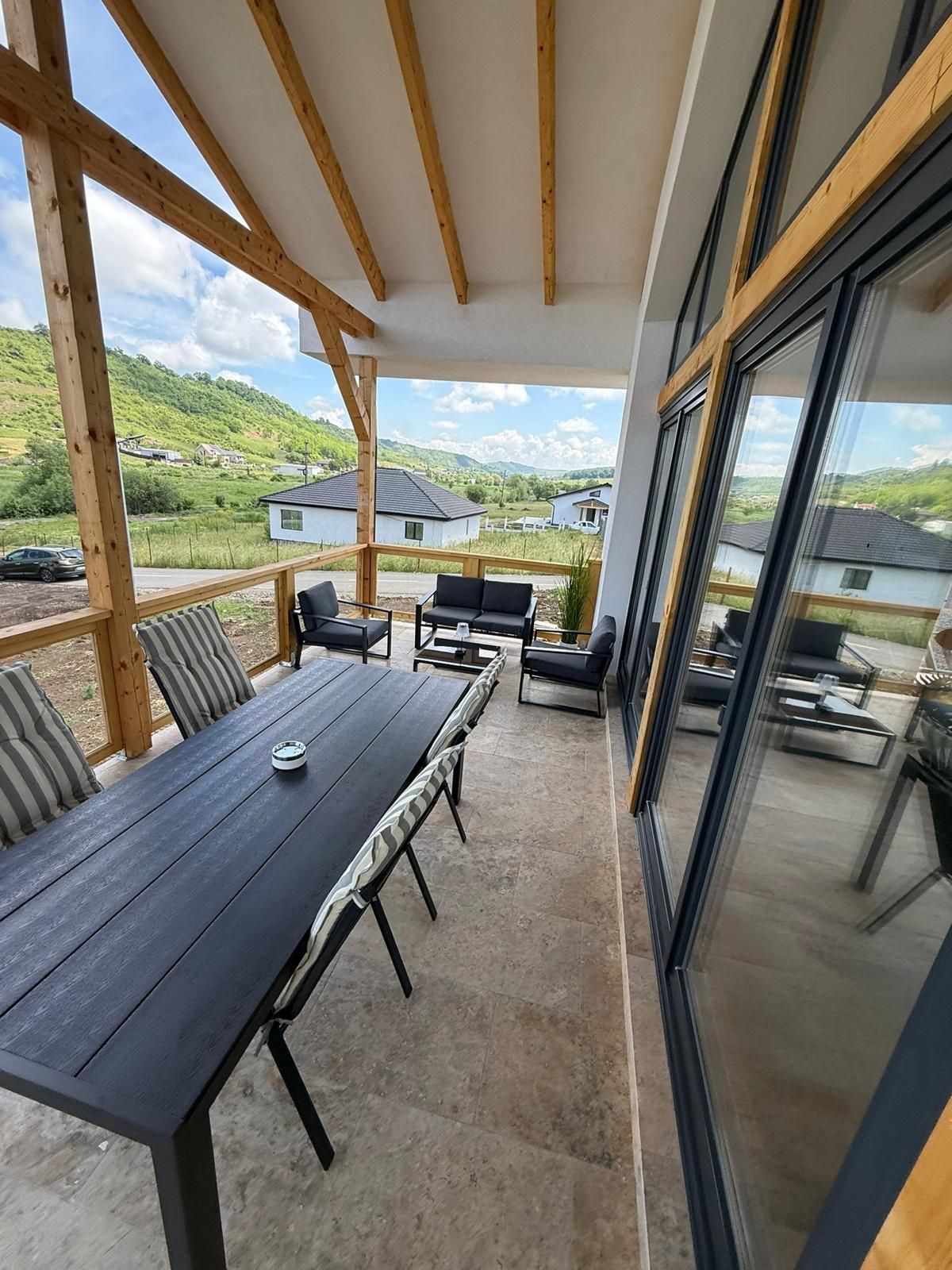 Casa 4 camere,2bai, 700 mp teren,mobilată si utilată — fotografia 7