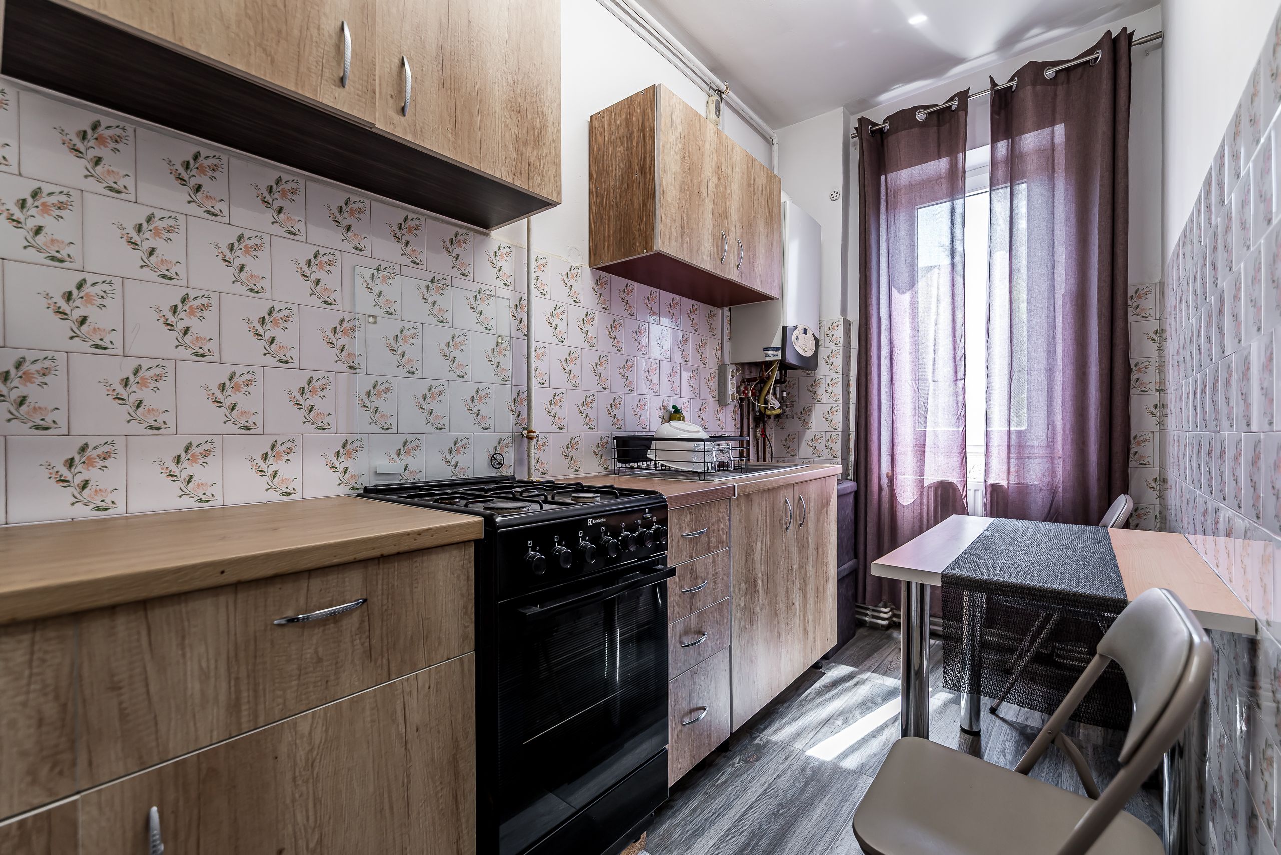 Apartament cu 1 cameră, balcon închis și boxă pe str. Carol Davila — fotografia 4