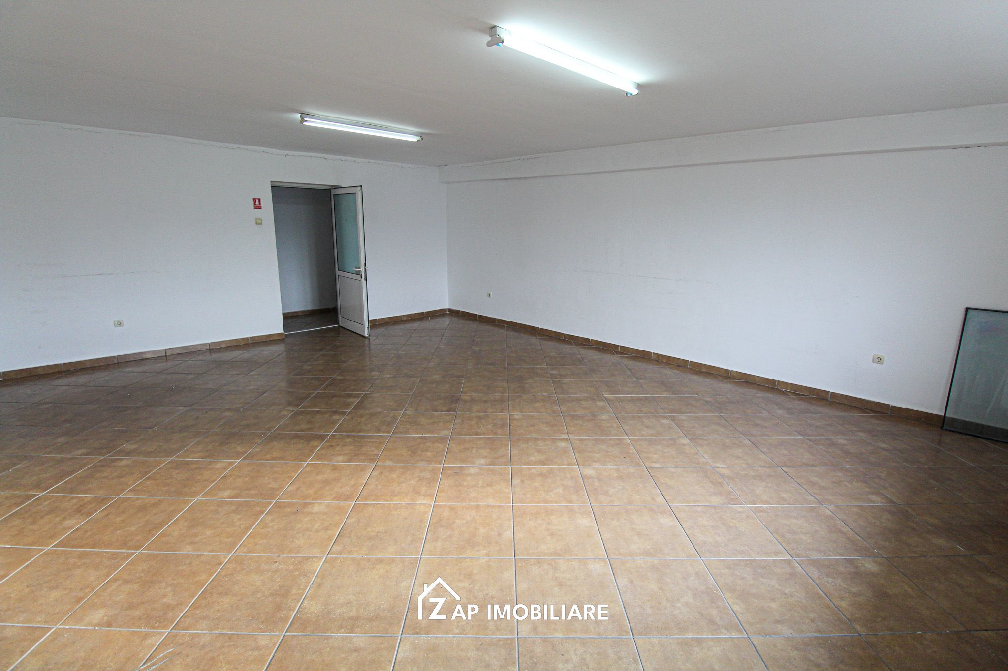 Birouri - 4 Euro / mp - Strada Libertatii - 40 mp sau 60 mp — fotografia 4