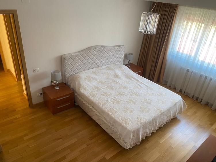 Vand Apartament 5 camere duplex-doua locuri de parcare Soseaua Nordului — fotografia 3
