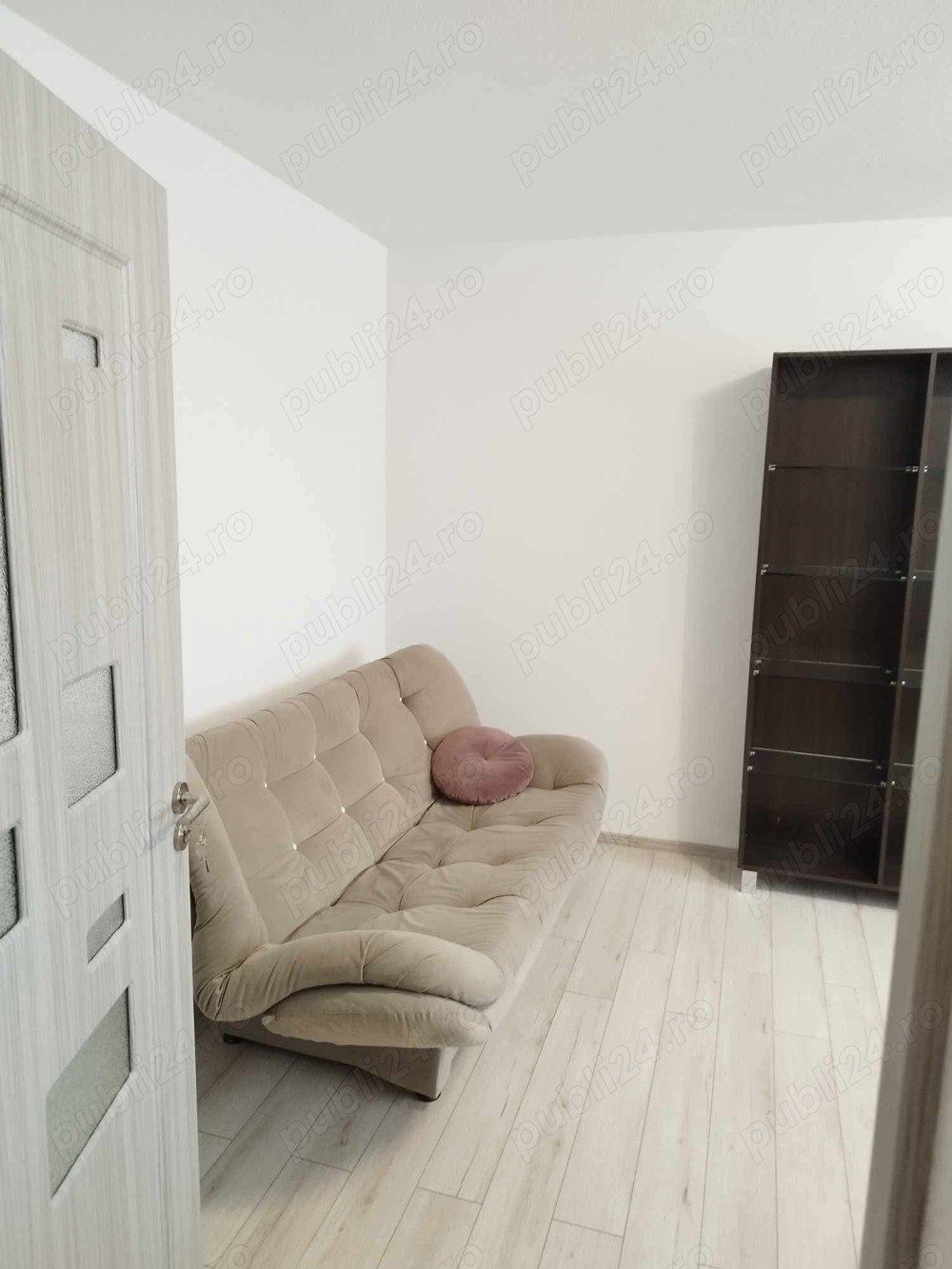 Apartament de închiriat — fotografia 4