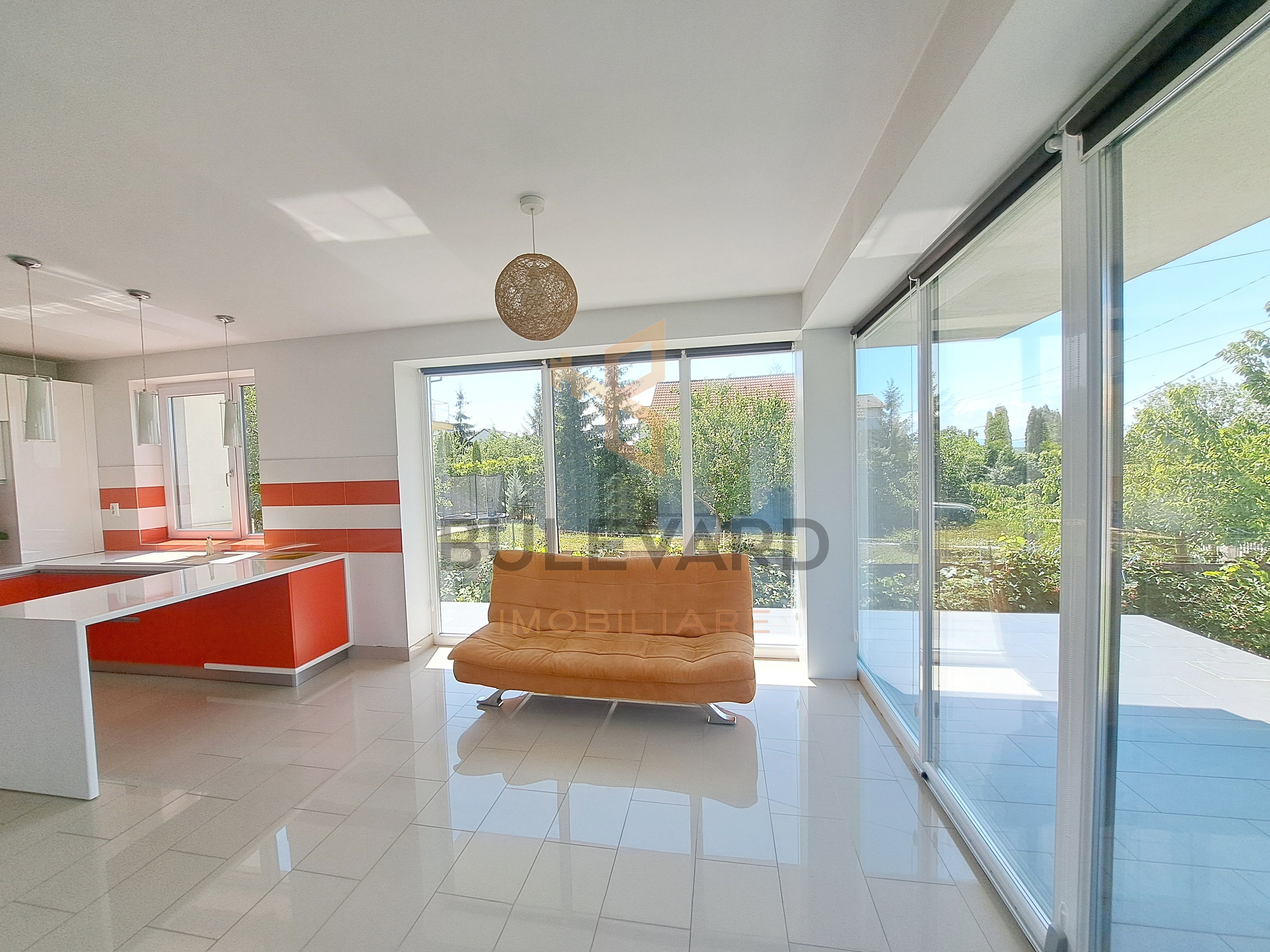 Casa tip dulplex 120 mp + 80 mp terase + garaj, zona Liceu Waldorf — fotografia 7