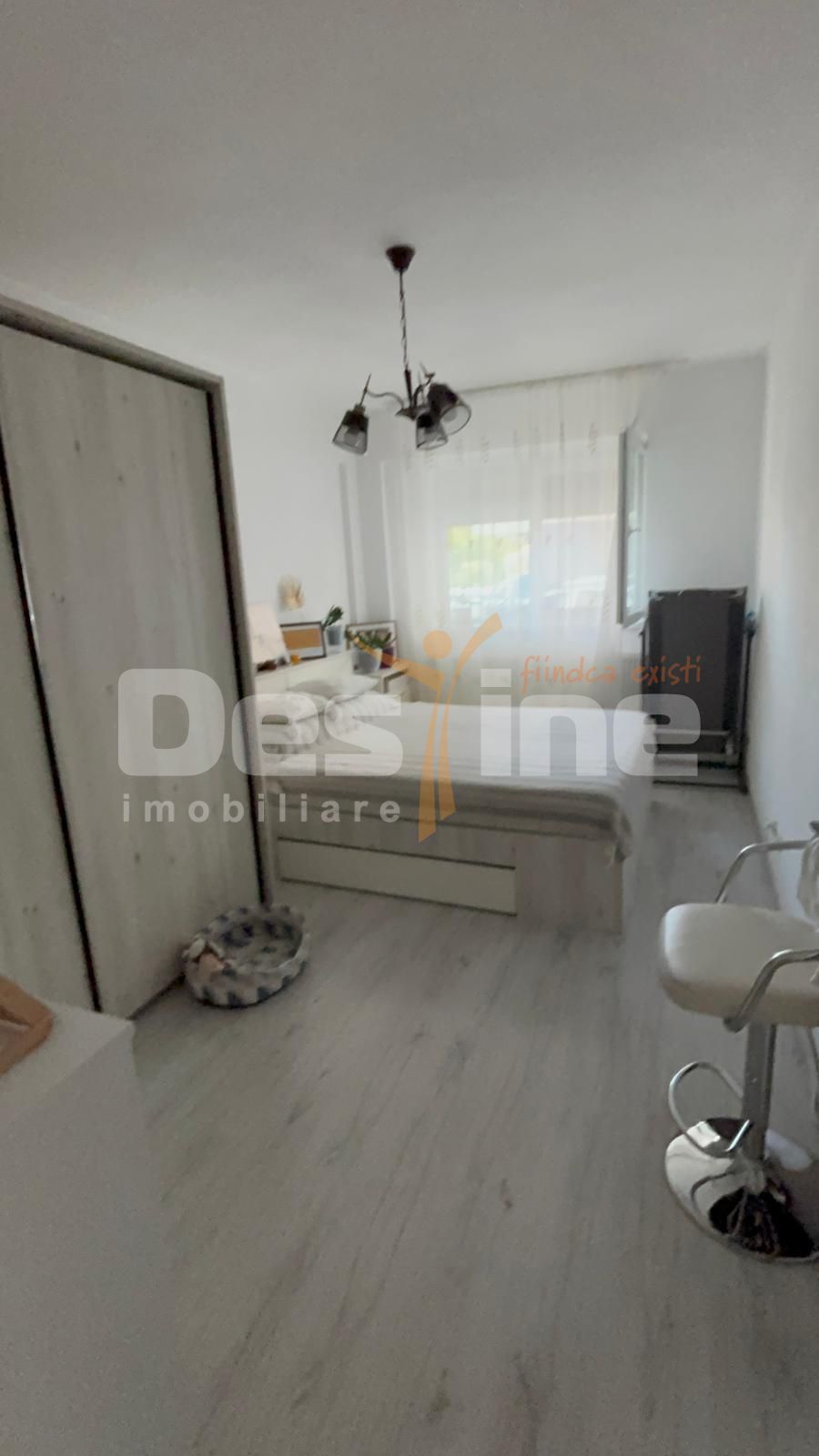 APARTAMENT 2 CAMERE DECOMANDAT RENOVAT +CURTE DE 80 M — fotografia 10
