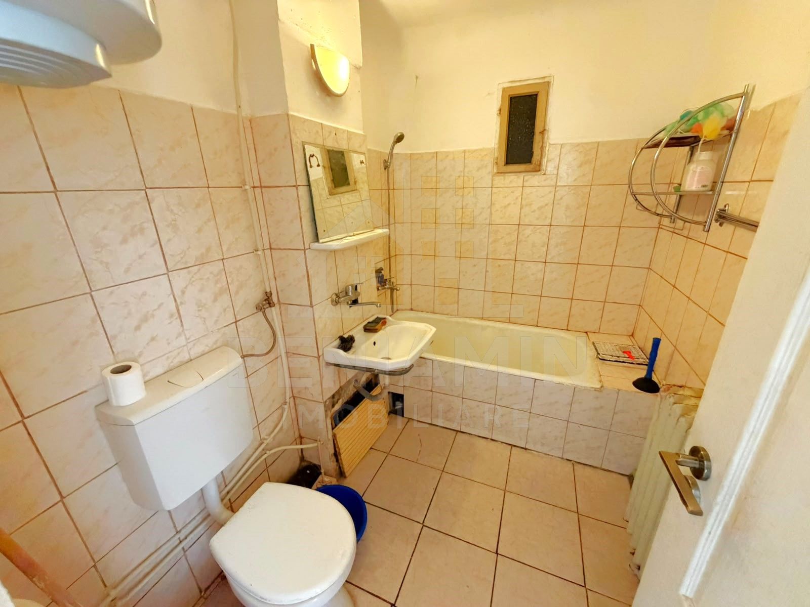 Apartament 4 camere decomandat - Spitalul Judetean - 80mp -1983 — fotografia 6
