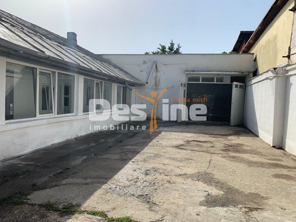 Depozit + Casă + Curte | Ideal  Afacere și Locuit — fotografia 8