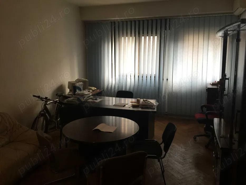 BRASADAS închiriaza 2 cam Smardan - Unirii - Birou - Locuit. — fotografia 3