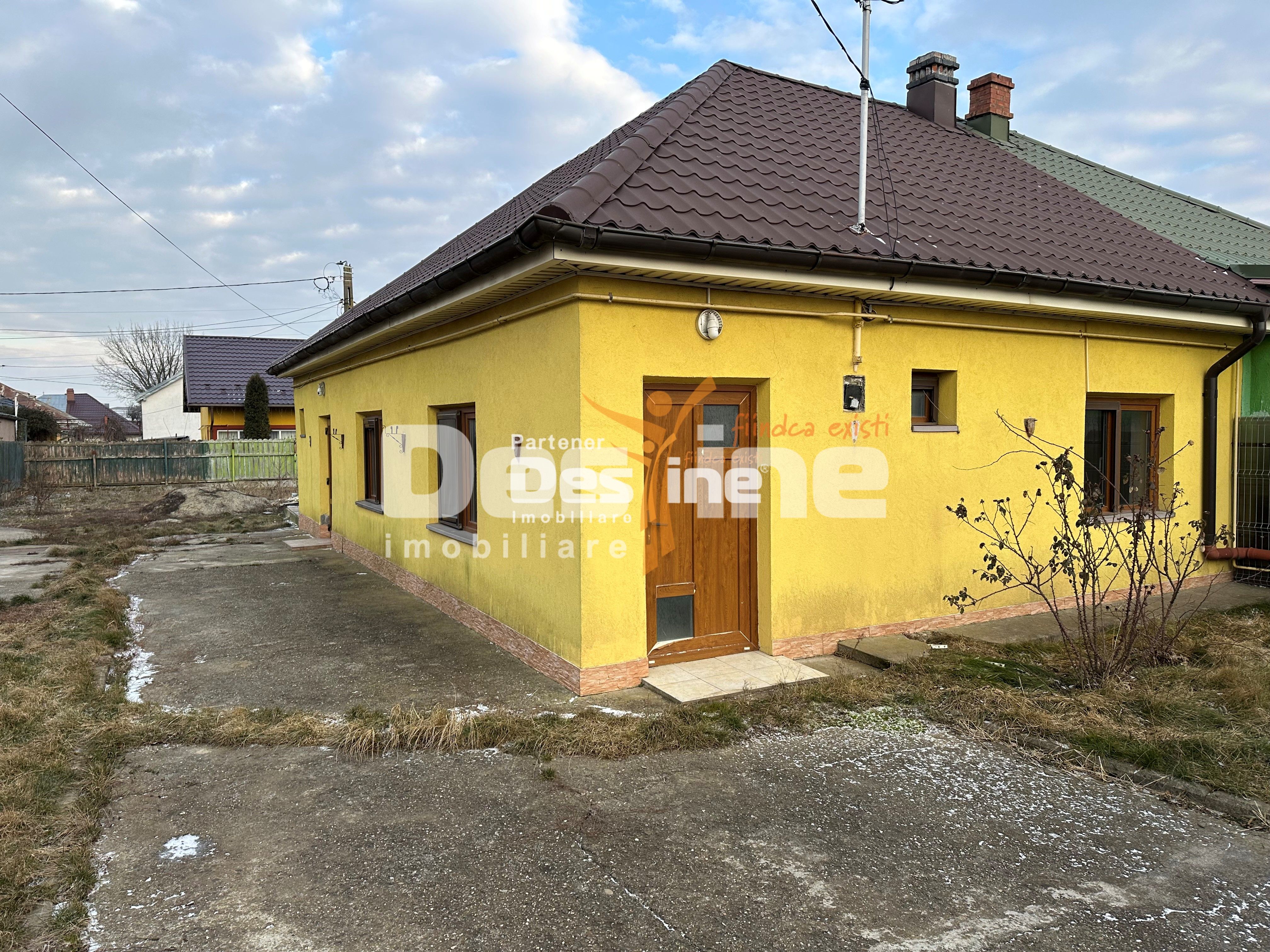 Pașcani - Casă la gri cu teren 450mp, încălzire în pardoseală — fotografia 2
