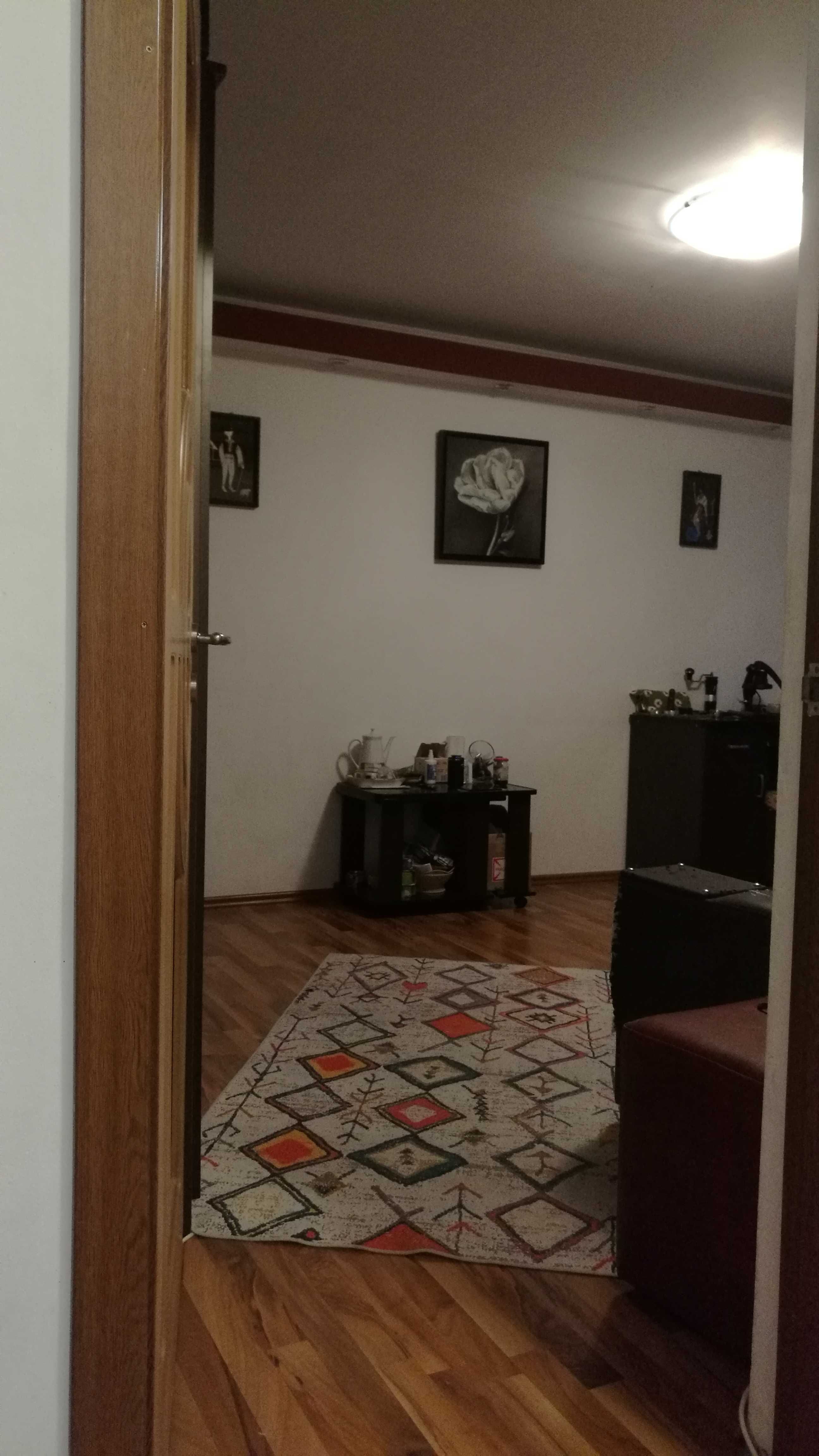 APARTAMENT 3 CAMERE, decomandat, cartier Baneasa, particular — fotografia 5