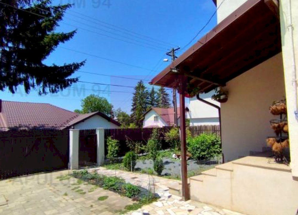 Vilă de vânzare în Câmpina — fotografia 2