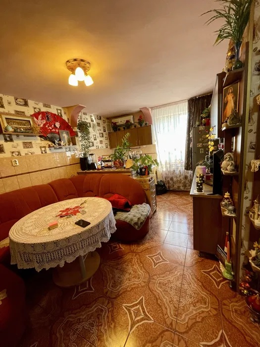 Apartament spațios + garaj sub bloc – zona centrala — fotografia 5