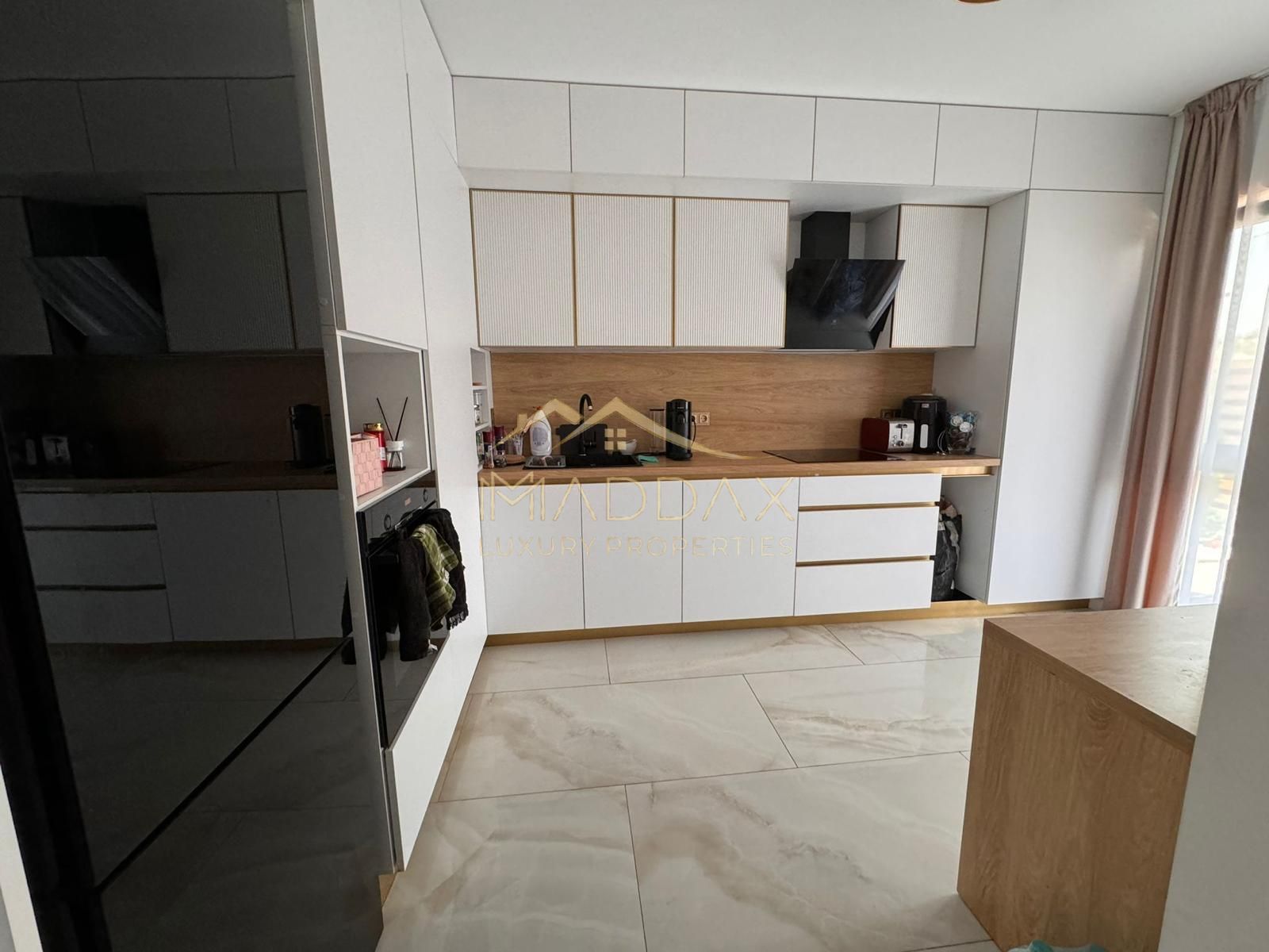 Vila moderna 6 camere // 190mp // teren 300mp / Tunari — fotografia 9