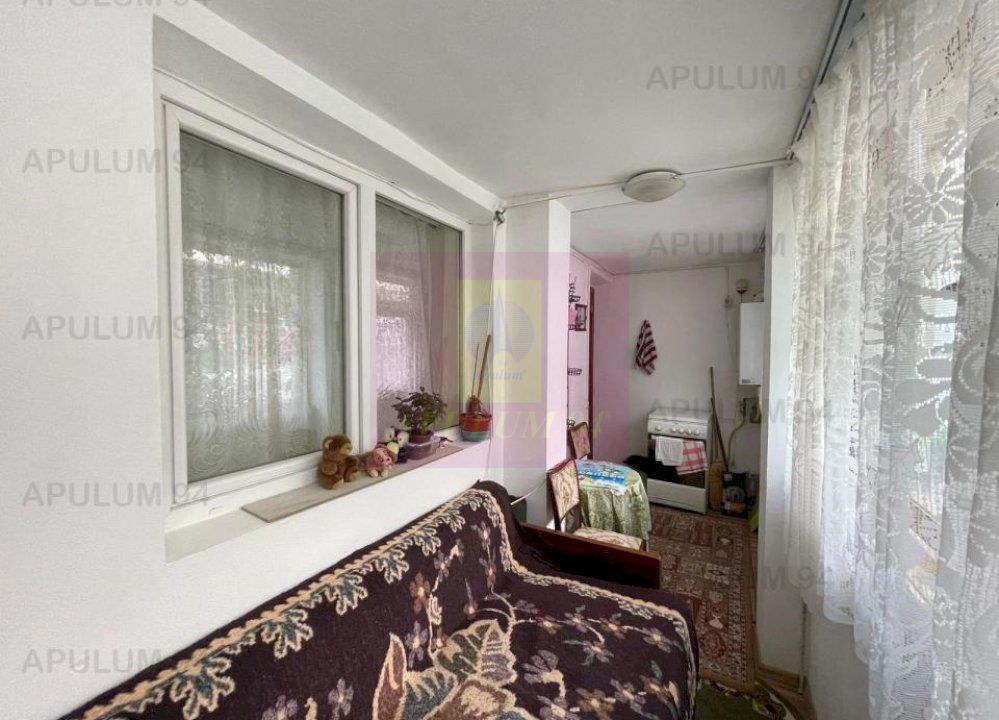Apartament cu 2 camere de vânzare în Sinaia — fotografia 2
