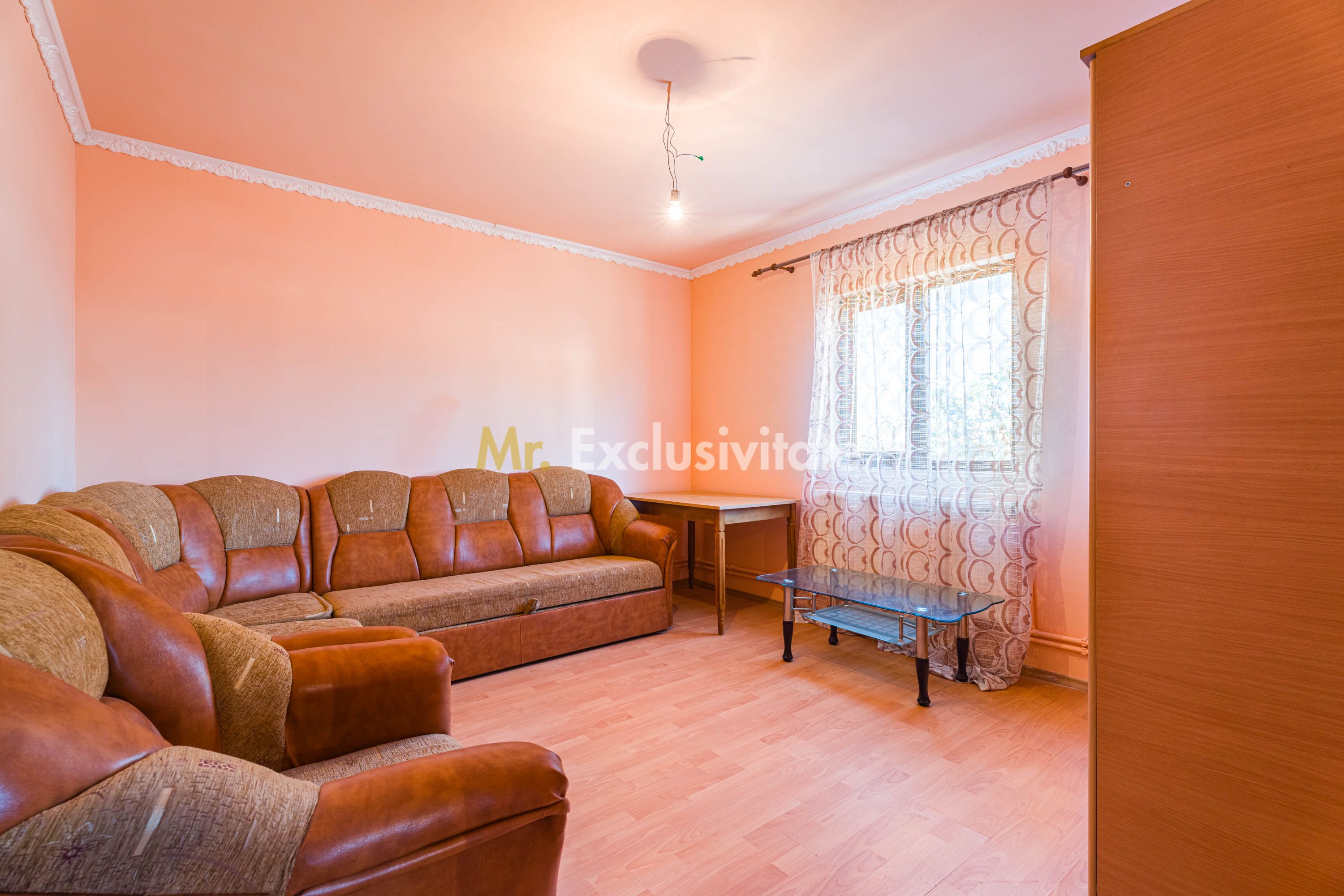 Casa Buturugeni de 3 camere plus mansarda — fotografia 4