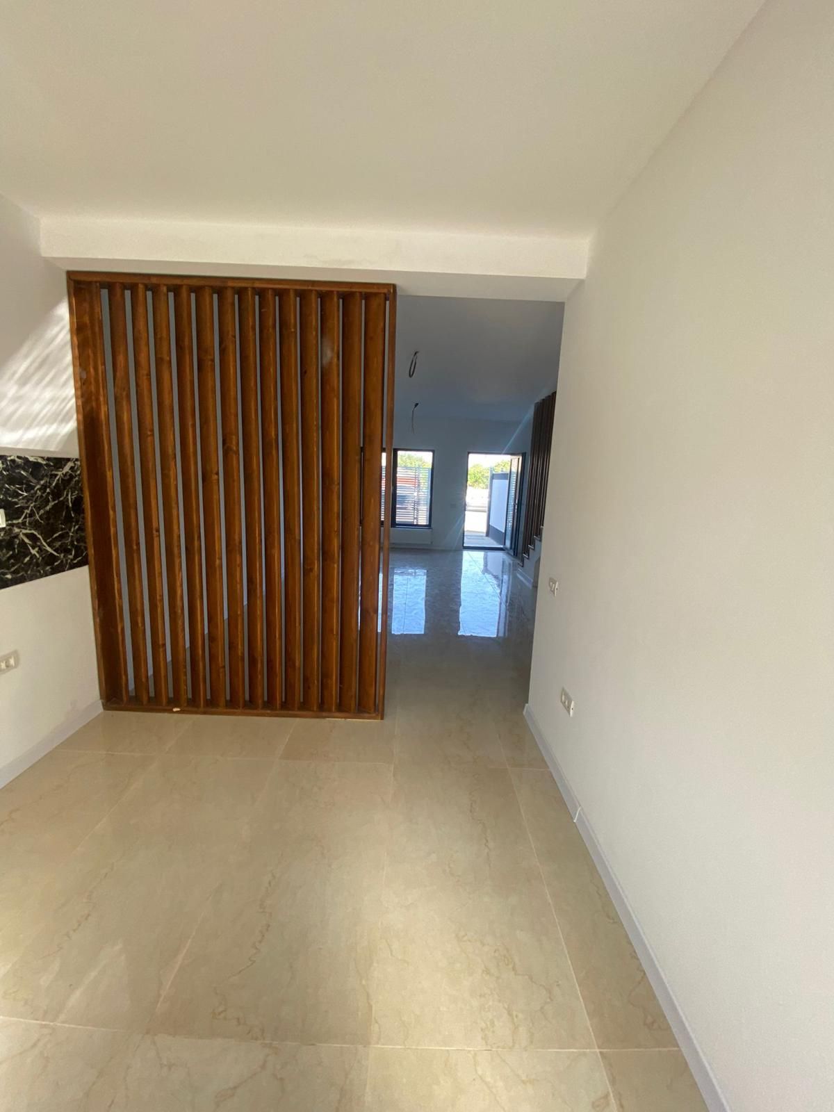Duplex de vânzare  110 MP  An. 2023  in Com Lumina  Constanta — fotografia 4