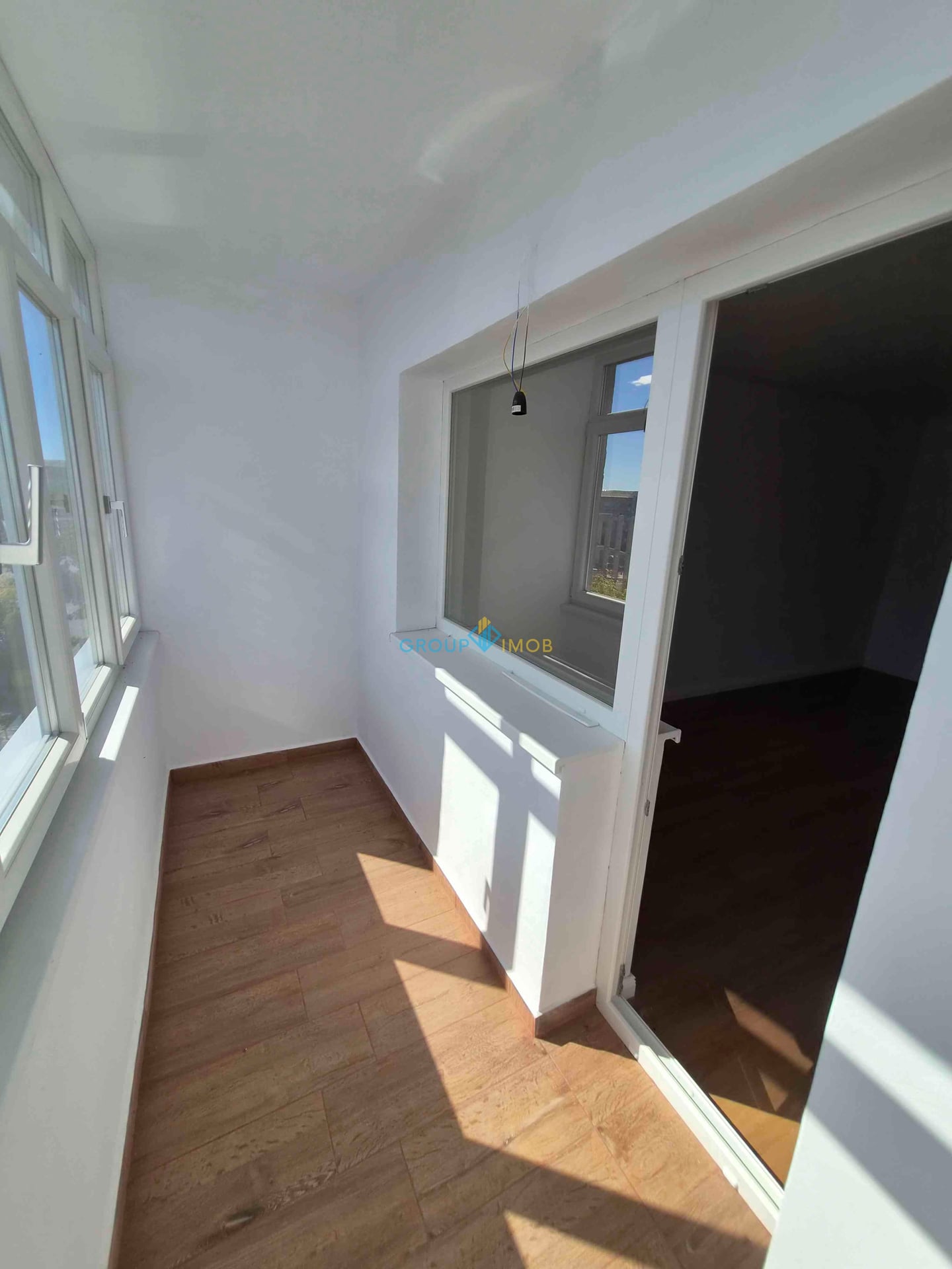 Apartament 3 camere decomandate, renovat complet str. Mioriței — fotografia 4