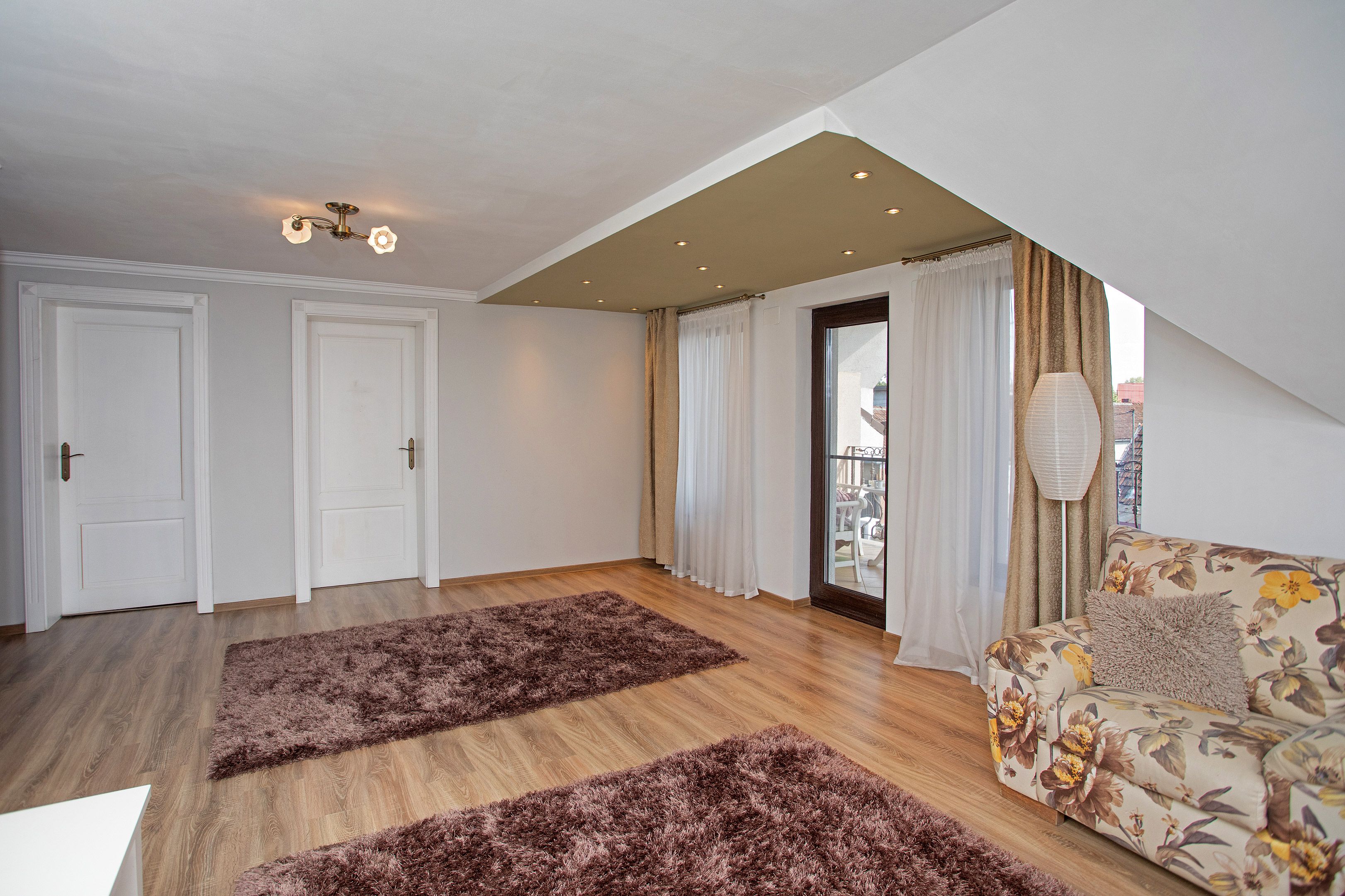 Vilă P+M, Clujului, 190 mp, teren 520 mp, singur în curte. 225 000 E — fotografia 31