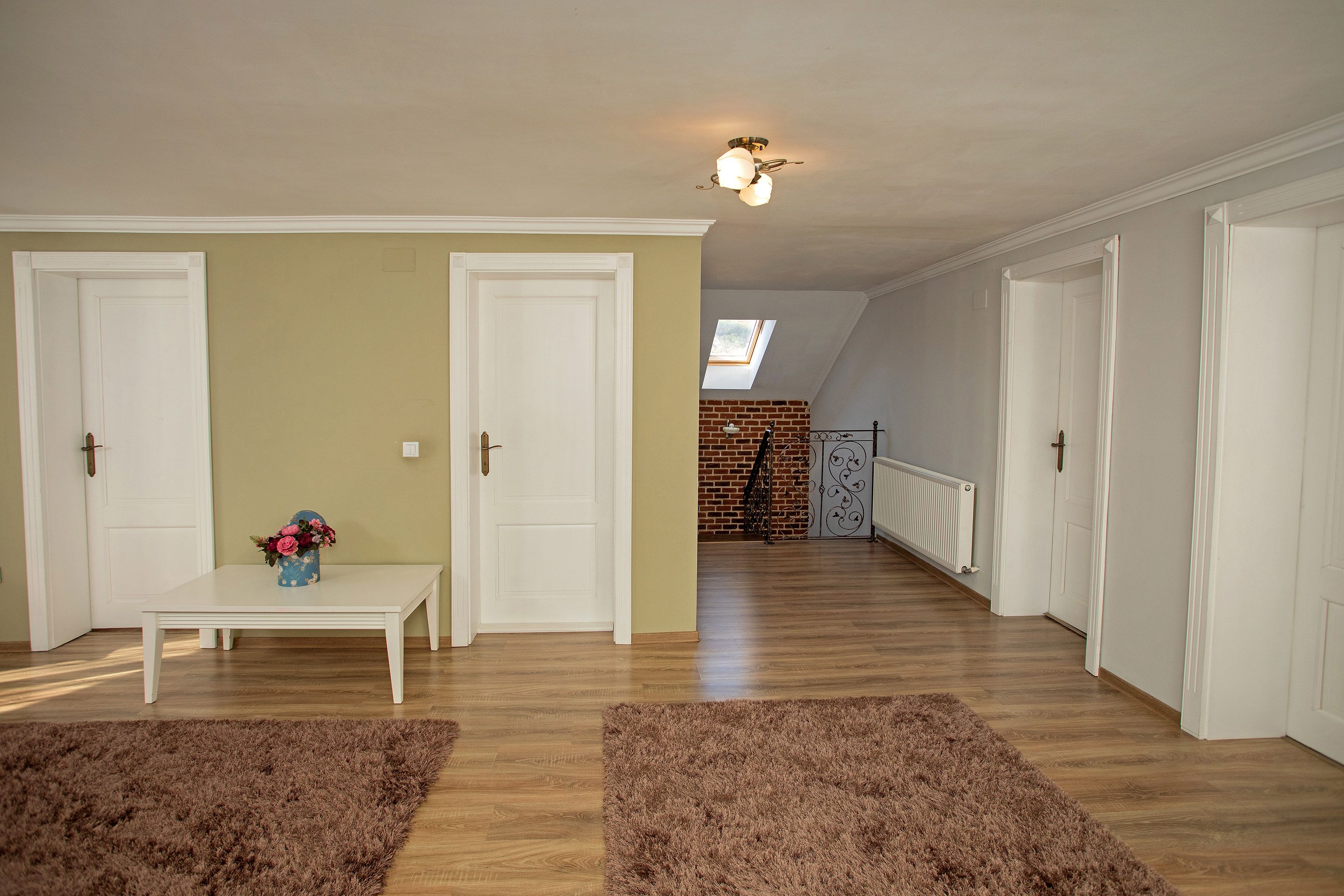 Vilă P+M, Clujului, 190 mp, teren 520 mp, singur în curte. 225 000 E — fotografia 32