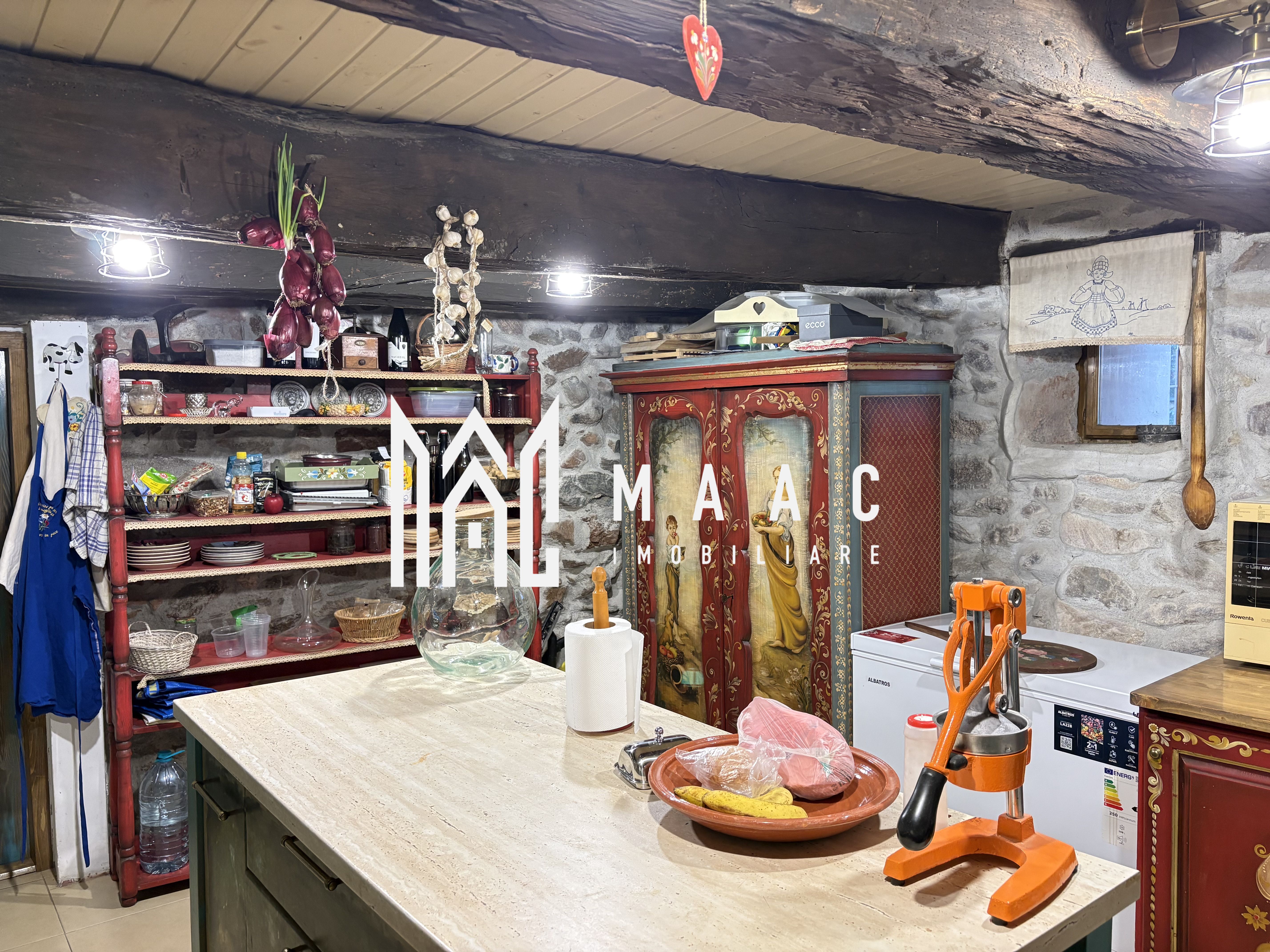 Casă Rustica Cisnadioara I 5 camere I Central — fotografia 13