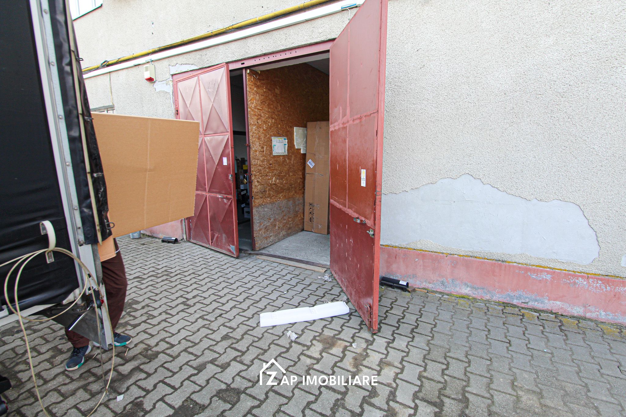 Spatiu depozit 100 mp  – Zona Libertatii — fotografia 4