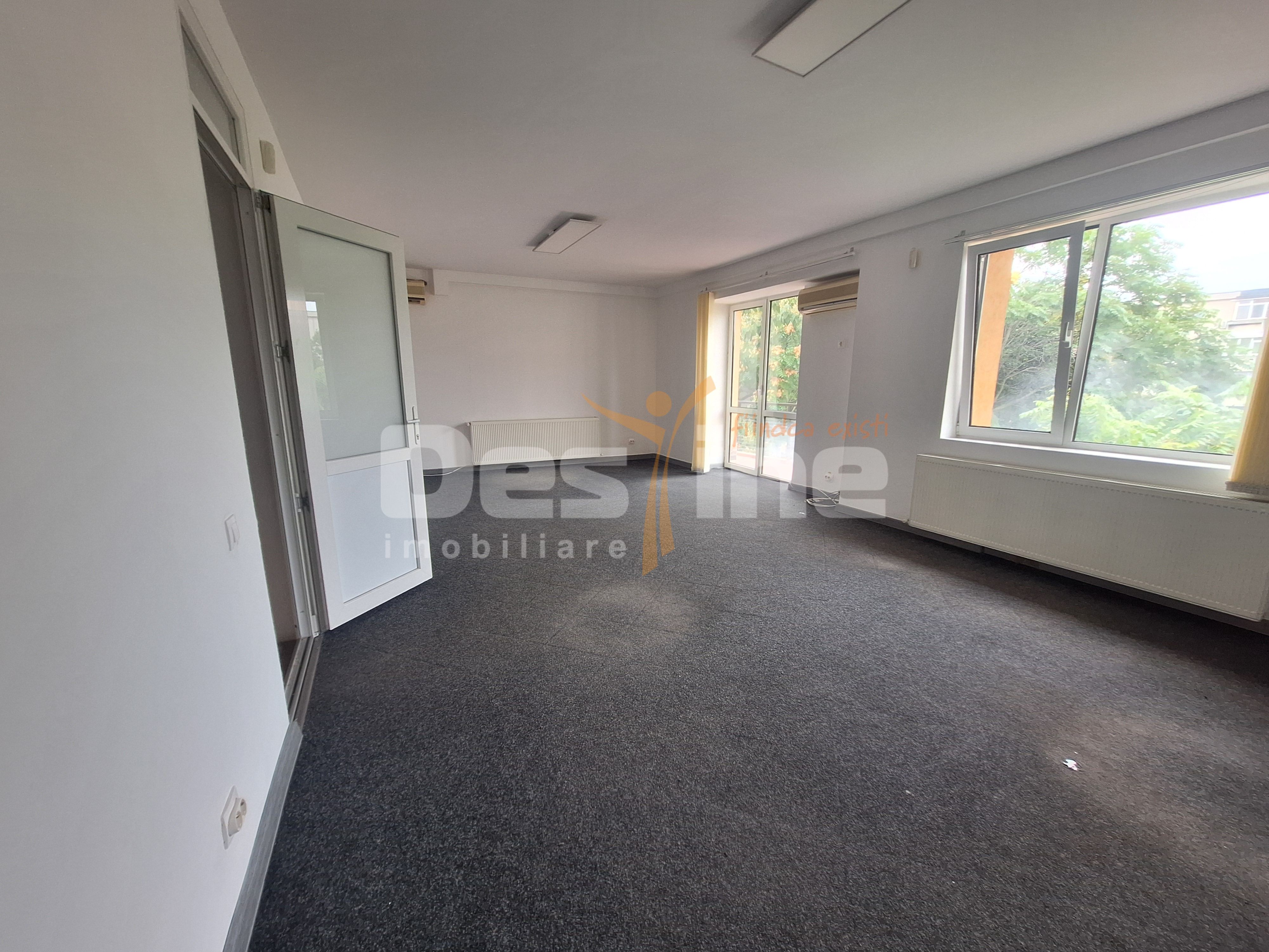 Vilă 220 mp | 2 niveluri | Curte și parcare | Lângă Mall Vitan — fotografia 11