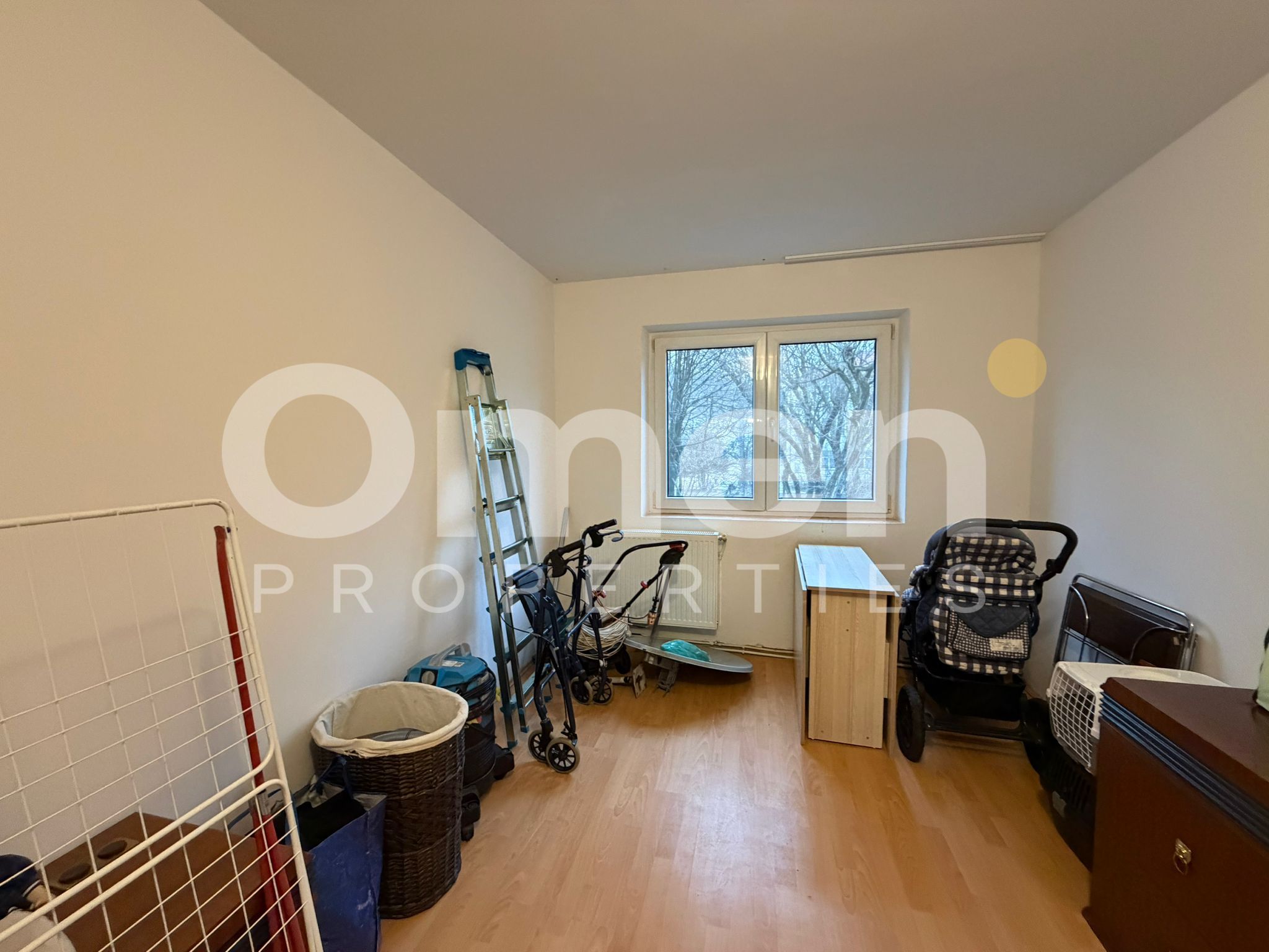 Apartament cu 4 camere, decomandat, etaj intermediar, garaj inclus, Victoriei — fotografia 4