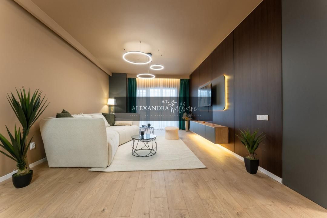 Apartament 2 camere, etaj intermediar, balcon, garaj, Eroilor