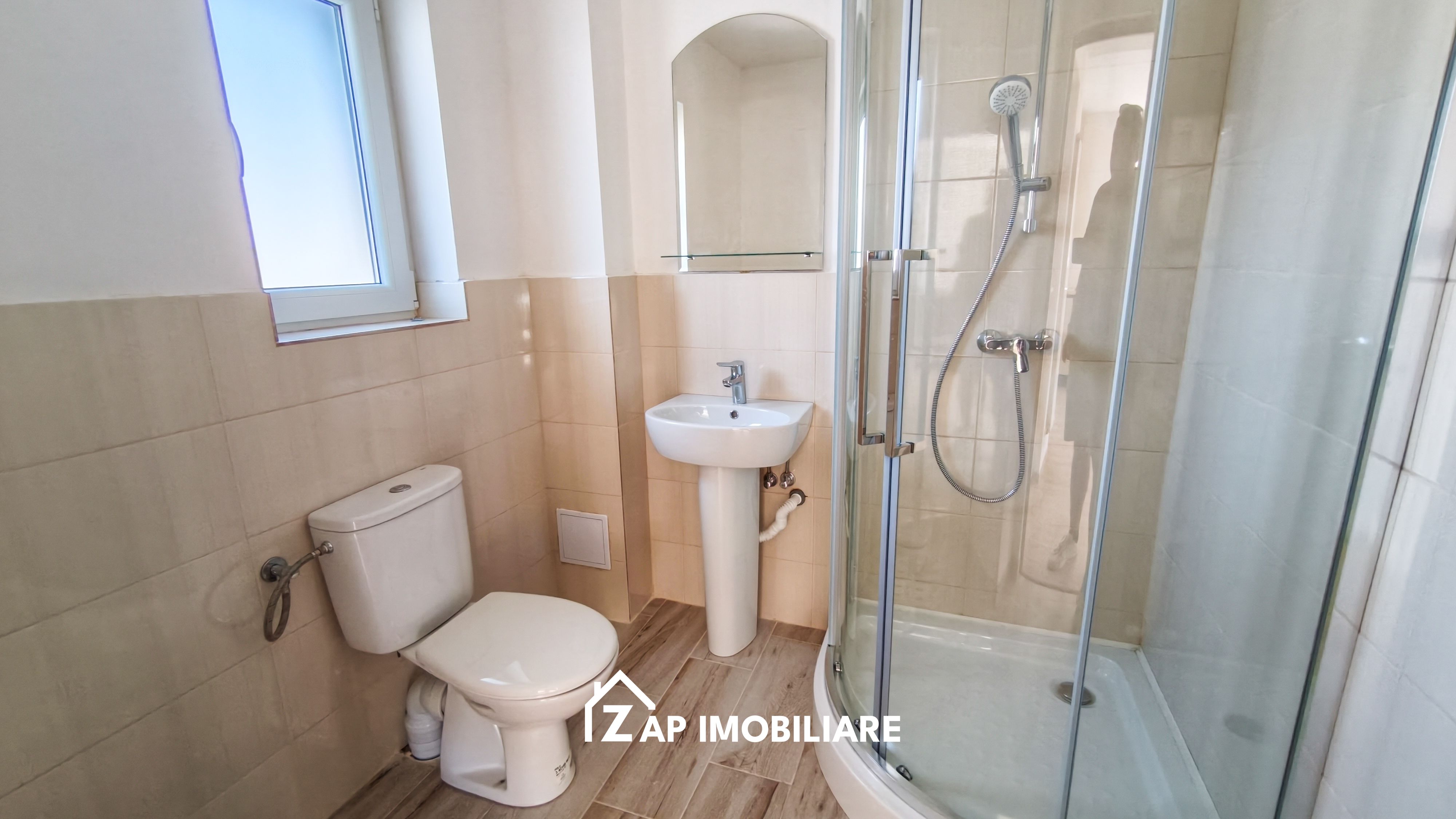 Casă - Strada Budiului - 100 mp Utili - Teren 300 mp - 4 Camere — fotografia 18