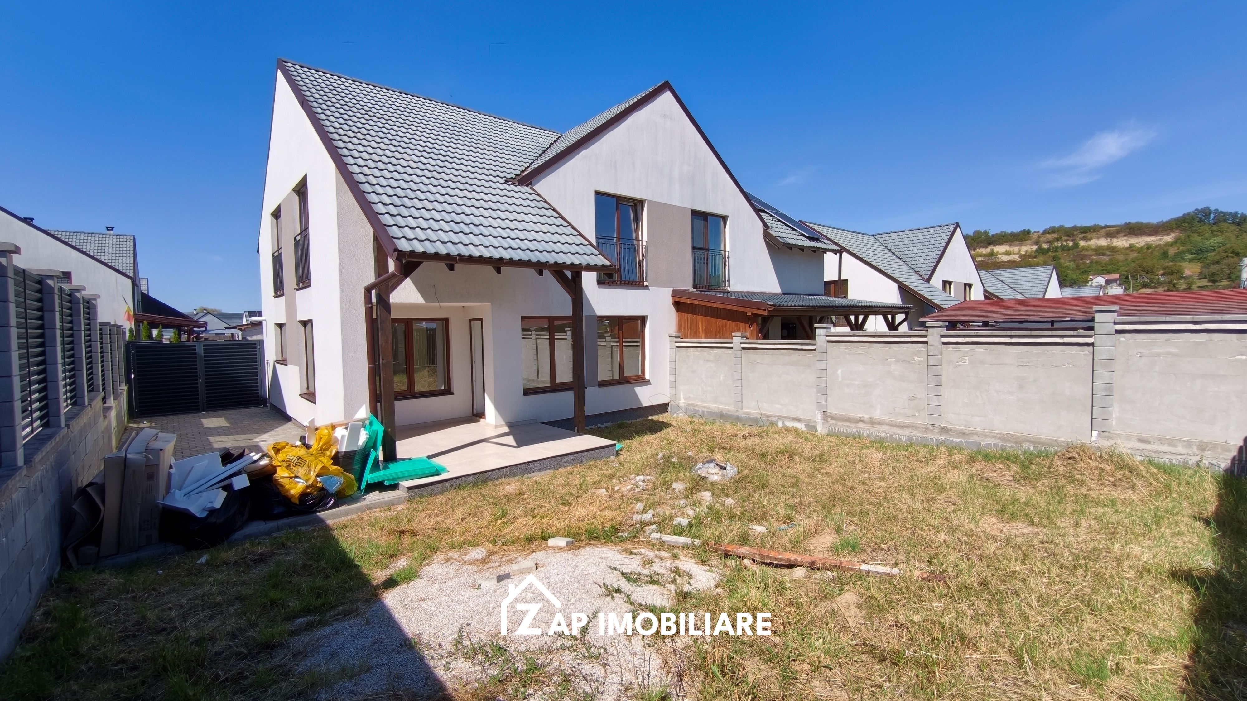 Casă - Strada Budiului - 100 mp Utili - Teren 300 mp - 4 Camere — fotografia 8