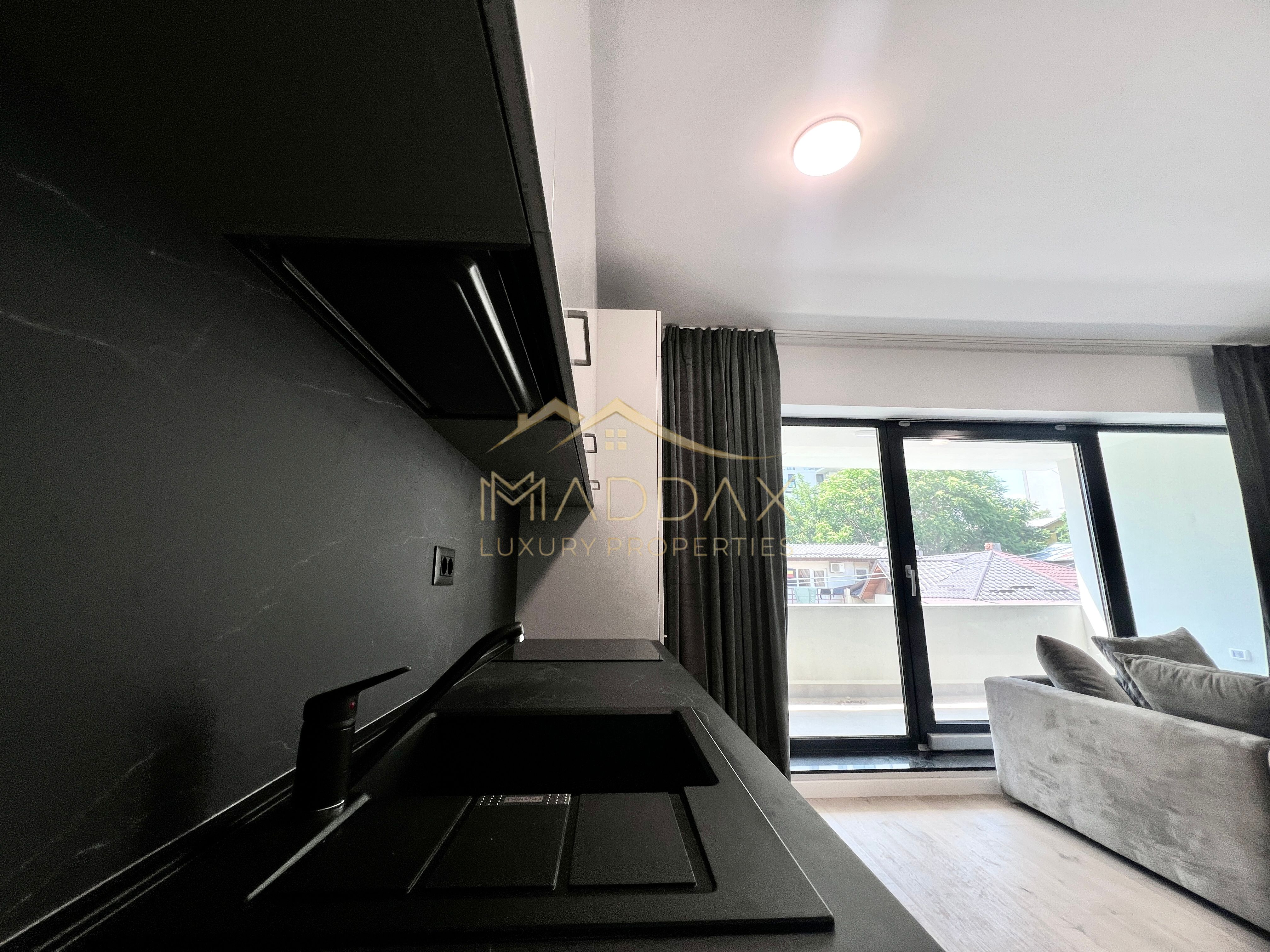 Apartament LUX**4 Camere**Parcare inclusa//Metrou Aviatorilor-Herastrau — fotografia 4