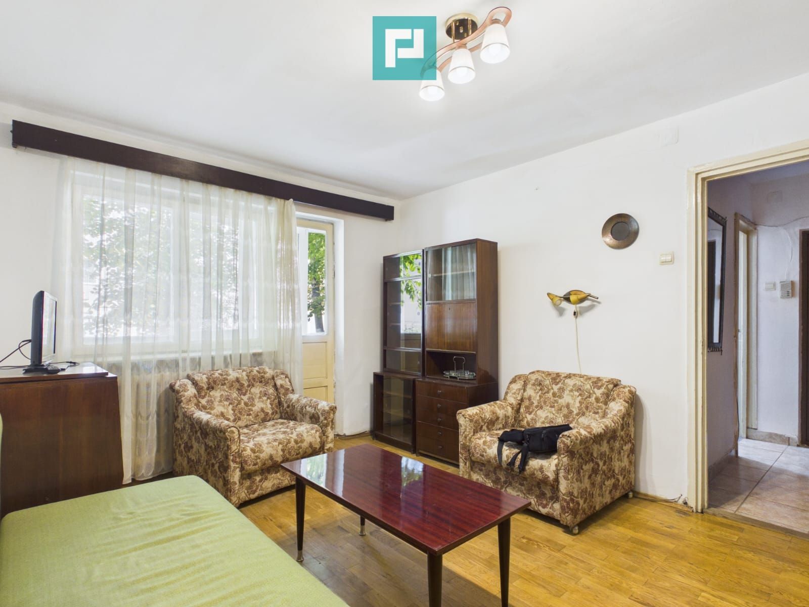 APARTAMENT 2 CAMERE LA PARTER, GRĂDIȘTE — fotografia 4