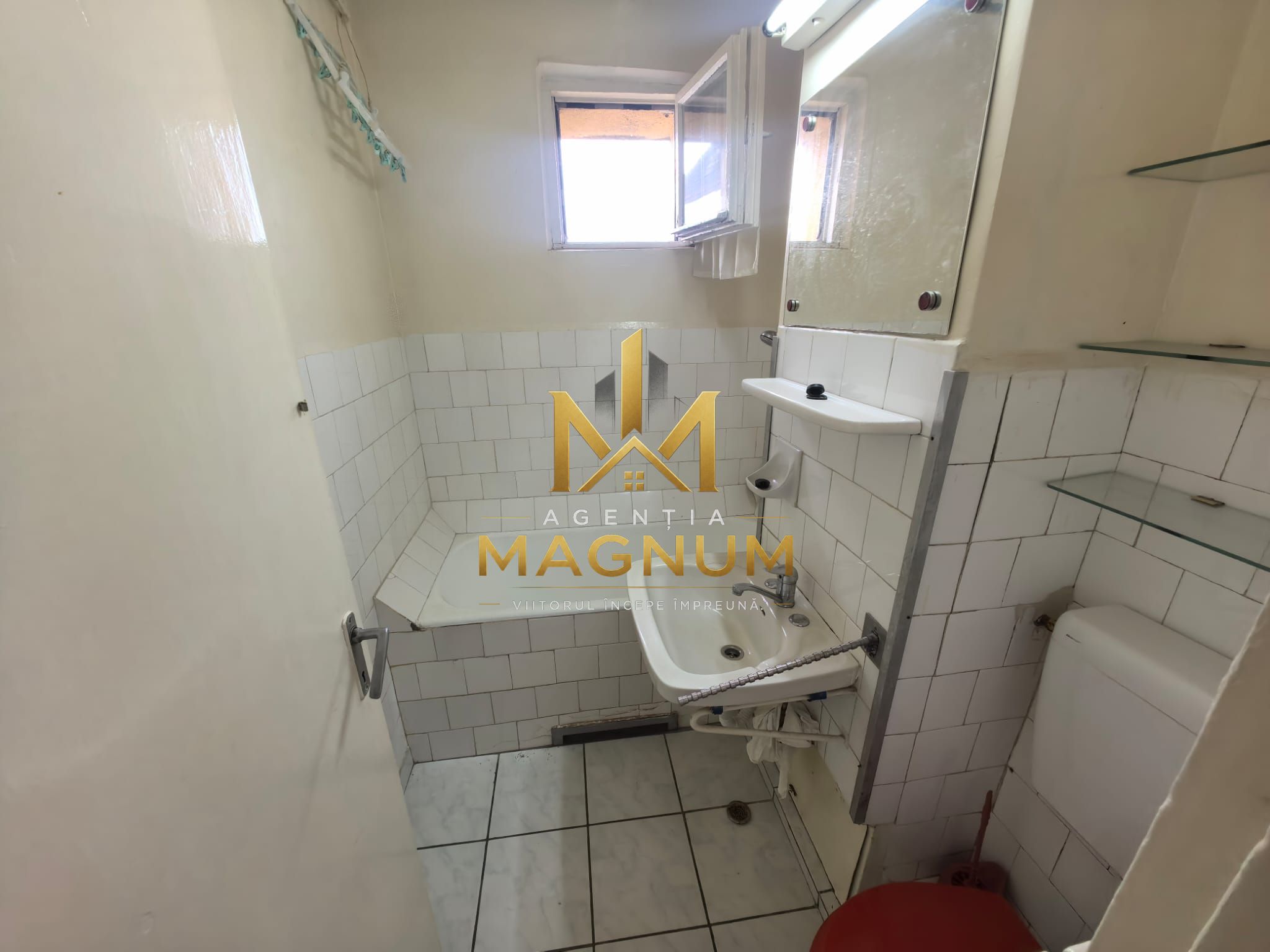 Apartament 3 camere de vânzare | Cuza Vodă | Zonă liniștită — fotografia 4
