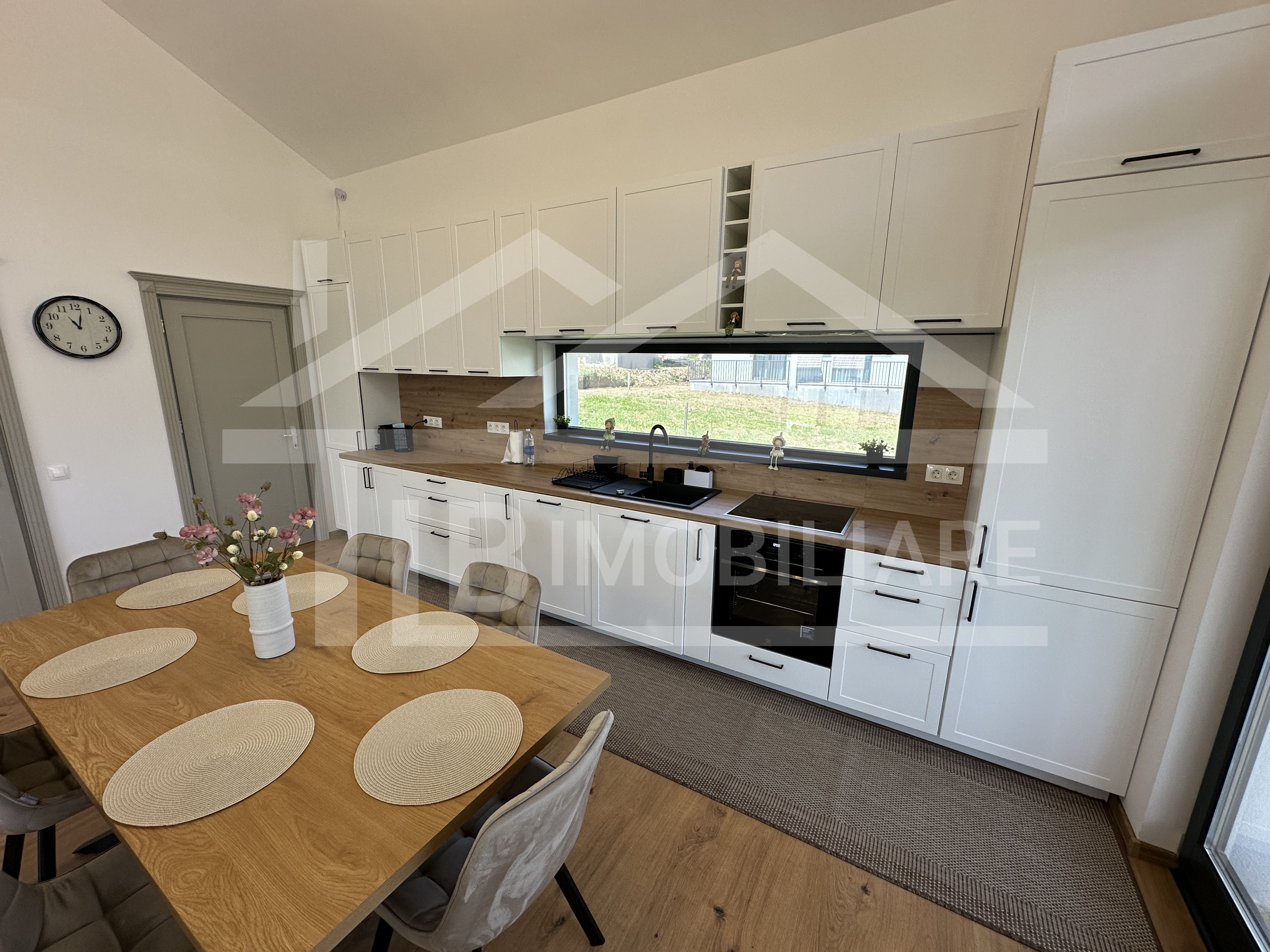 Casa individuala, 4 camere, 300mp, Zona Livezeni — fotografia 14