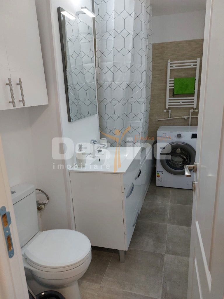 13 Septembrie | Garsoniera | 42mp | et 8 | renovata | 380 euro — fotografia 8