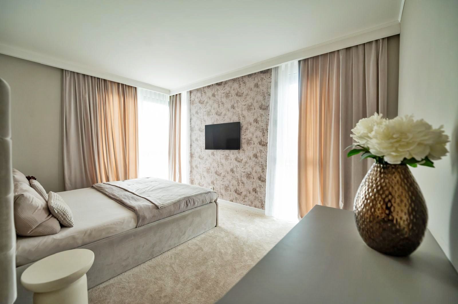 Apartament 3 camere parcare inclusa, Cartierul Ared, Oradea - VANZARE — fotografia 4