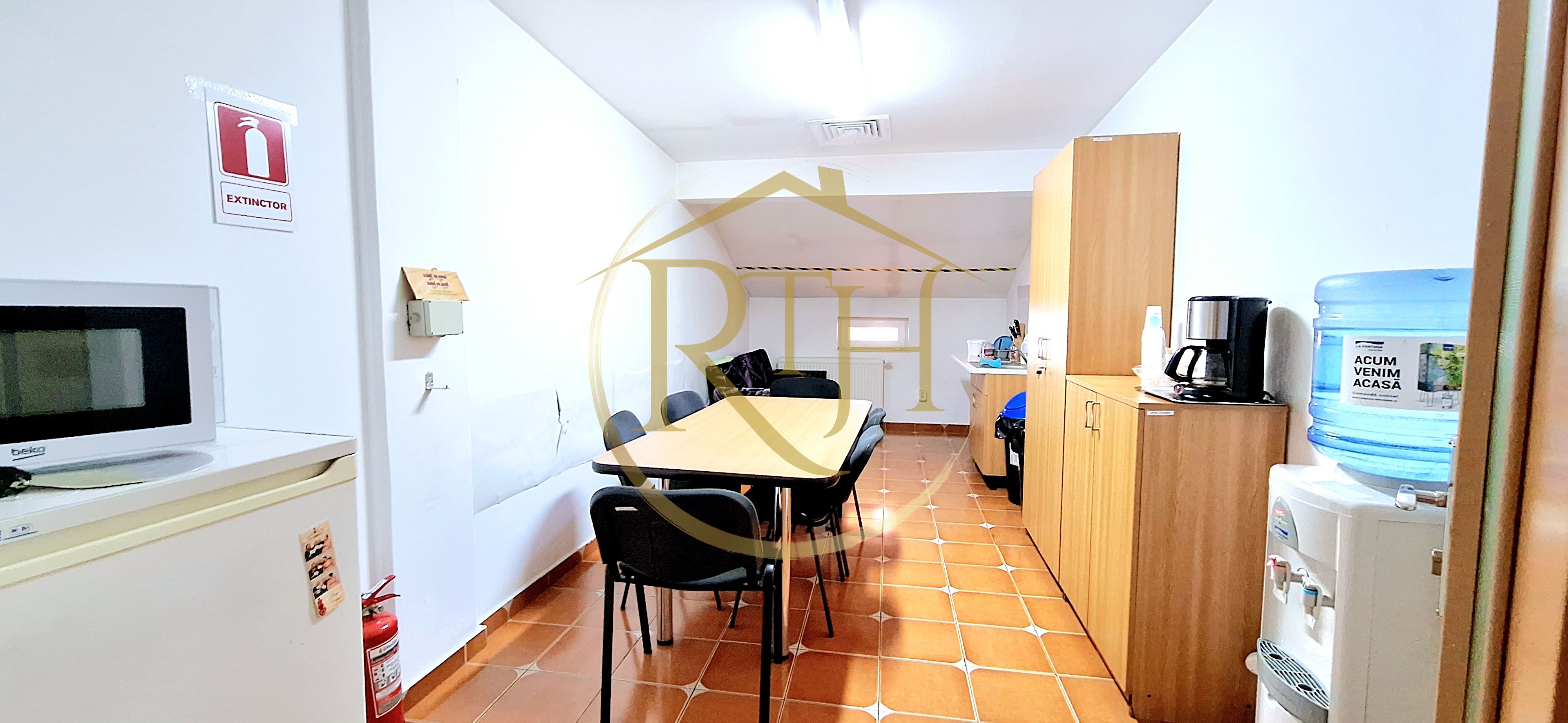 Oferim spre inchiriere spatii pentru birouri, zona Soarelui, Parcare privata — fotografia 11