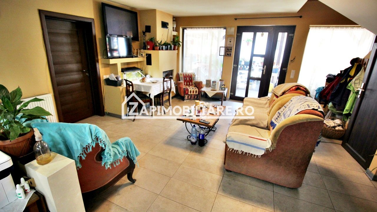 Casa 5 camere,250 mp,660 mp teren, cartier 7 Noiembrie,zona Sudului,