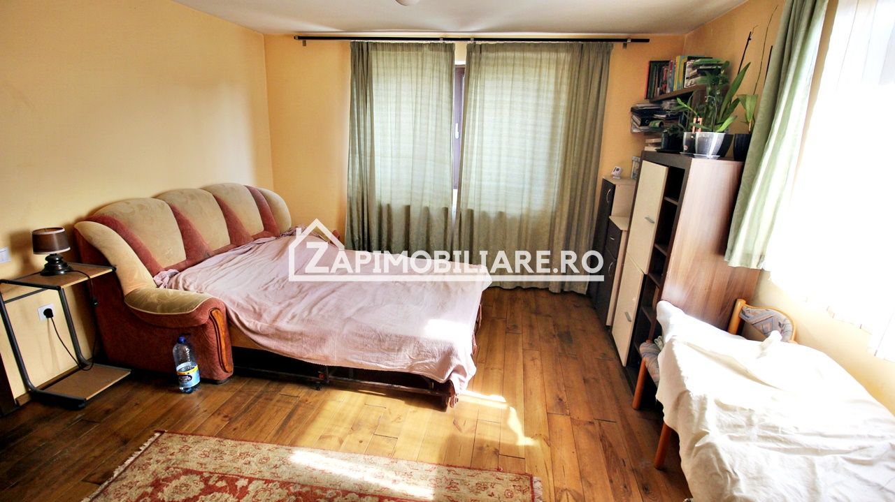 Casa 5 camere,250 mp,660 mp teren, cartier 7 Noiembrie,zona Sudului, — fotografia 13
