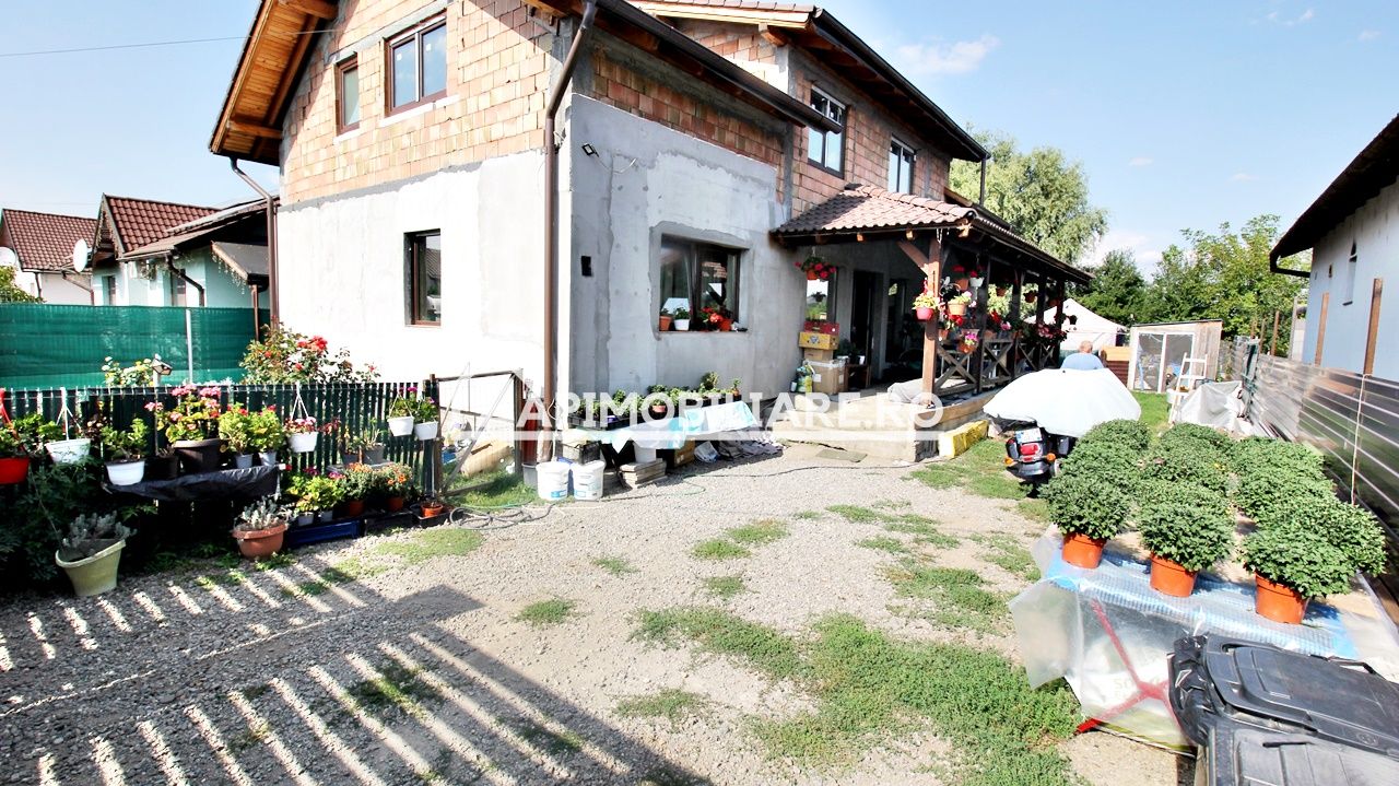 Casa 5 camere,250 mp,660 mp teren, cartier 7 Noiembrie,zona Sudului, — fotografia 7
